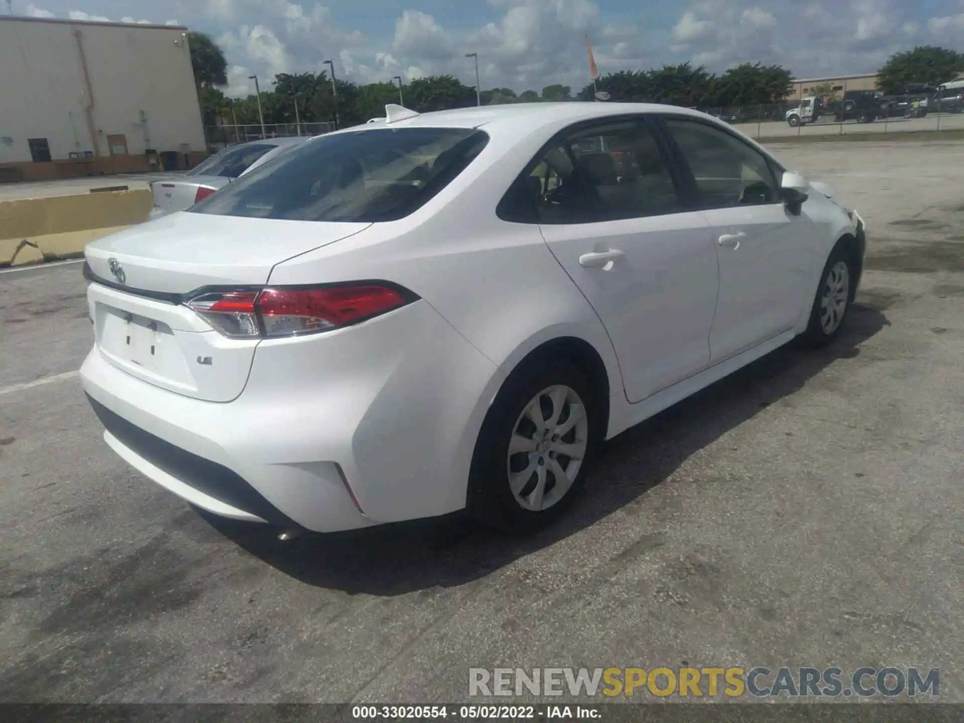 4 Photograph of a damaged car JTDEPRAE2LJ045780 TOYOTA COROLLA 2020