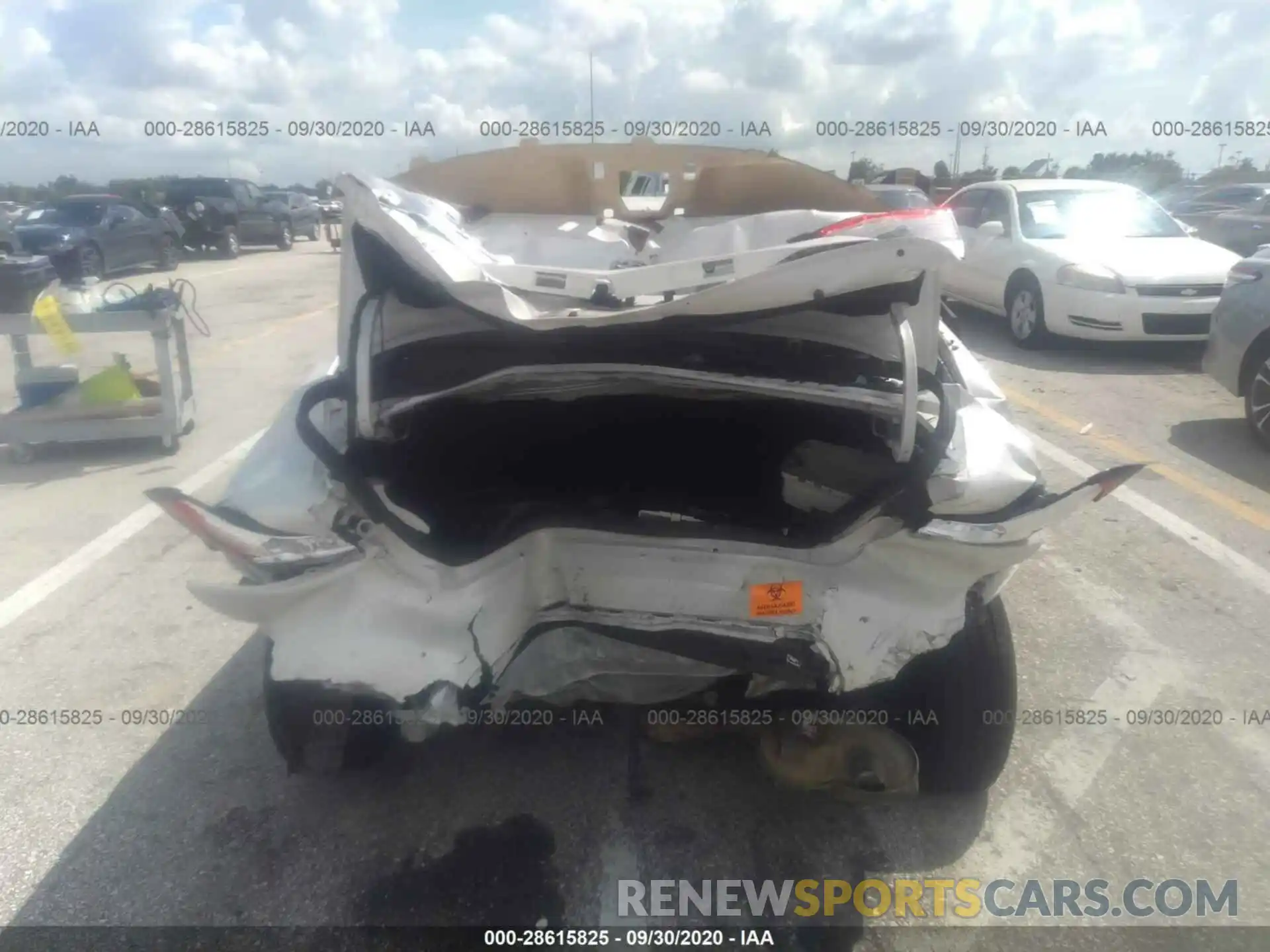 6 Photograph of a damaged car JTDEPRAE2LJ046430 TOYOTA COROLLA 2020