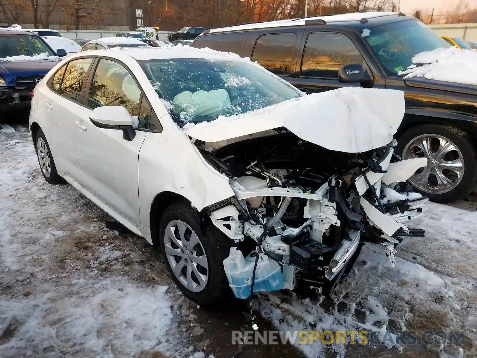 1 Photograph of a damaged car JTDEPRAE2LJ047173 TOYOTA COROLLA 2020