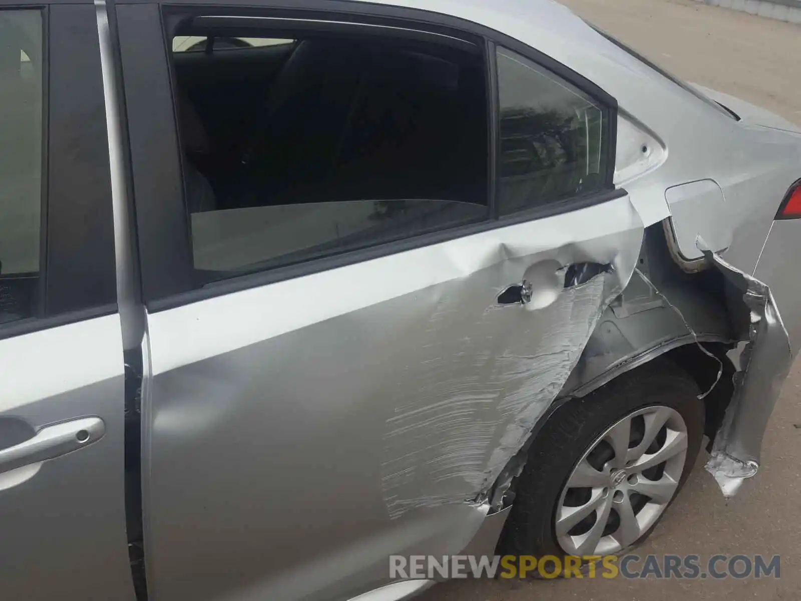 9 Photograph of a damaged car JTDEPRAE2LJ047237 TOYOTA COROLLA 2020