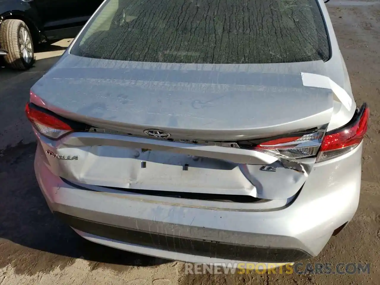 9 Photograph of a damaged car JTDEPRAE2LJ047397 TOYOTA COROLLA 2020