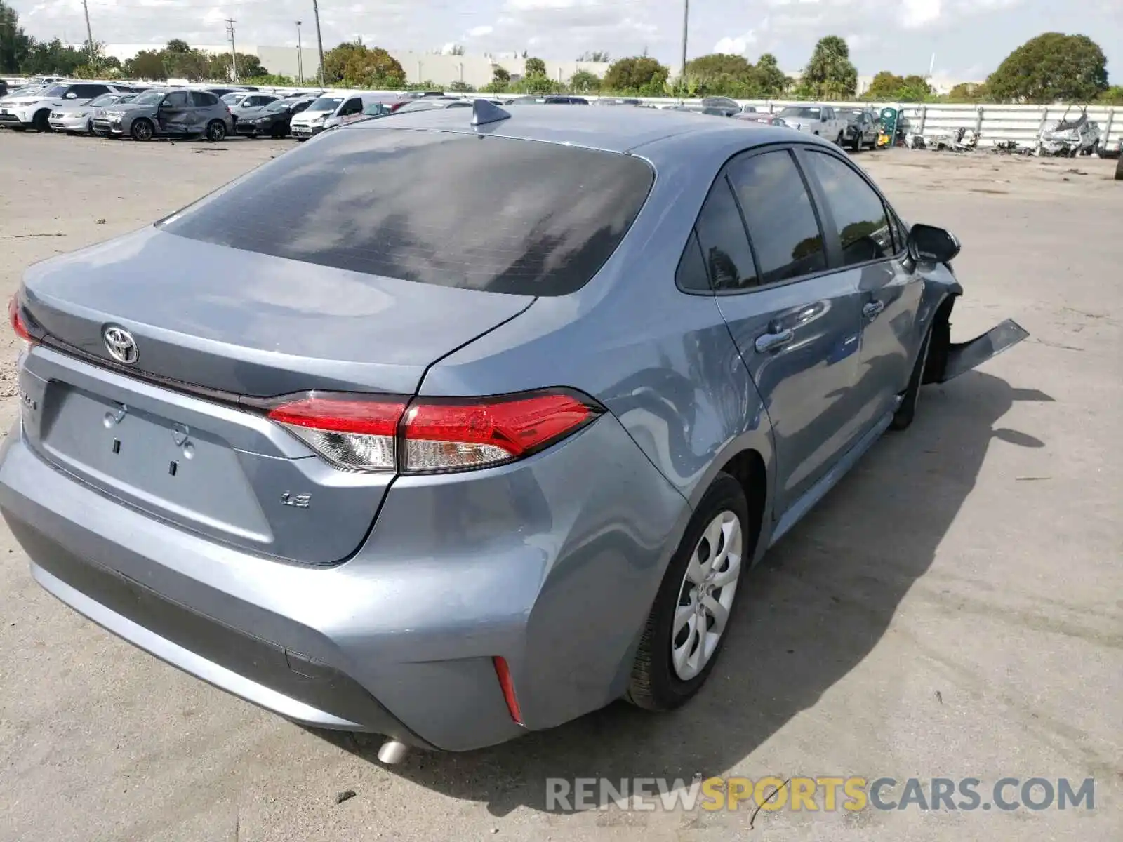 4 Photograph of a damaged car JTDEPRAE2LJ048372 TOYOTA COROLLA 2020