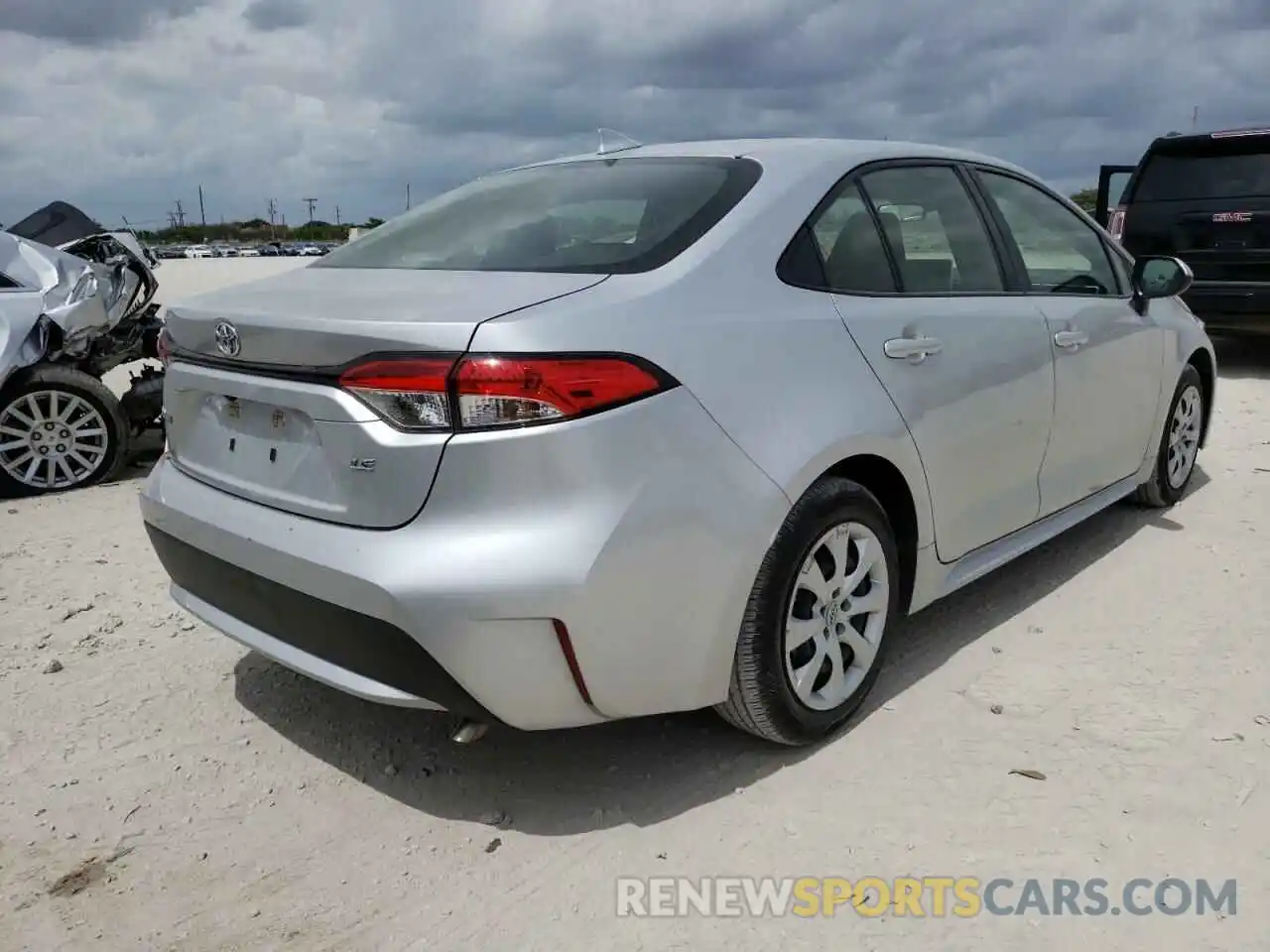 4 Photograph of a damaged car JTDEPRAE2LJ052521 TOYOTA COROLLA 2020