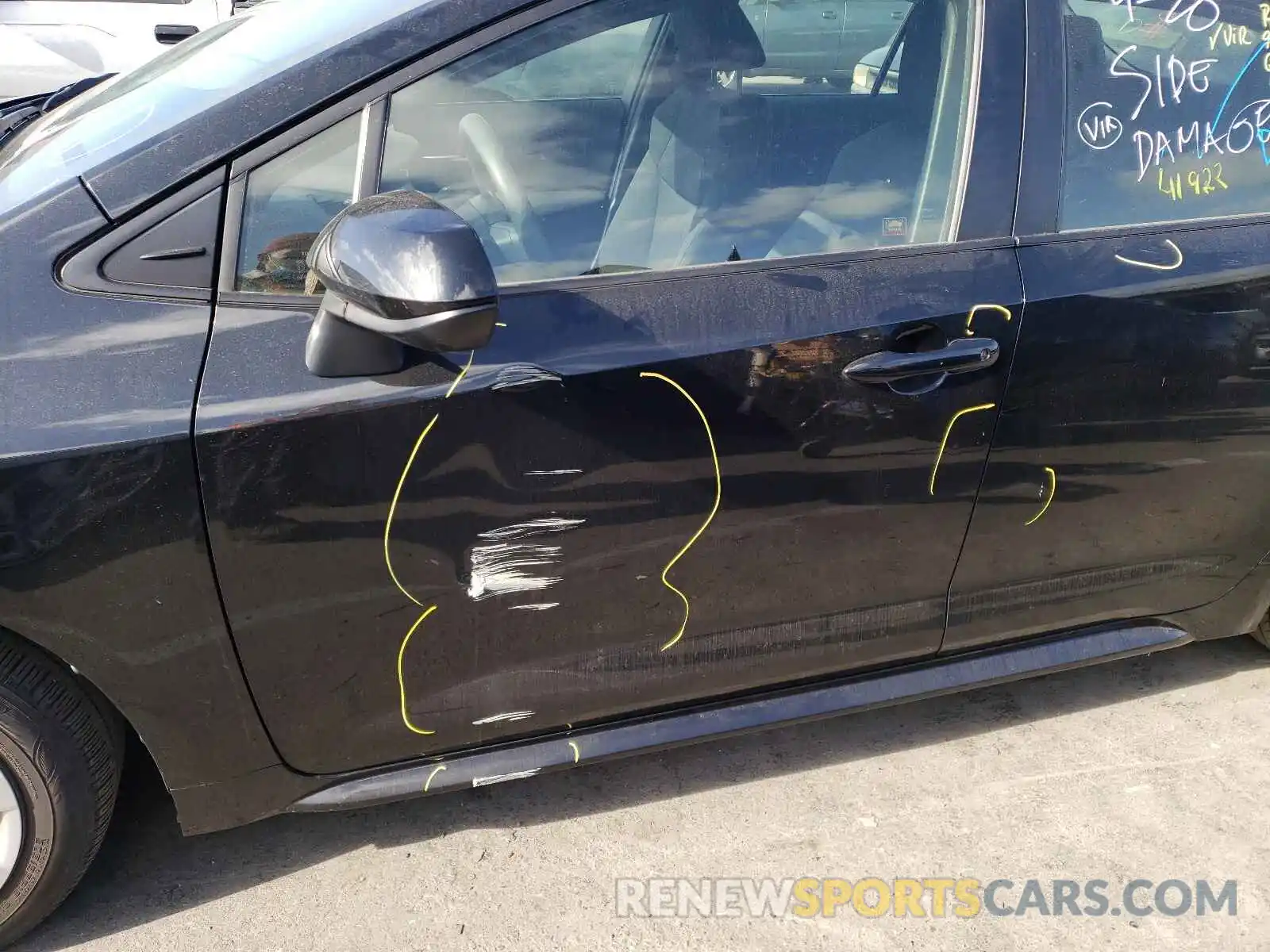 9 Photograph of a damaged car JTDEPRAE2LJ052549 TOYOTA COROLLA 2020