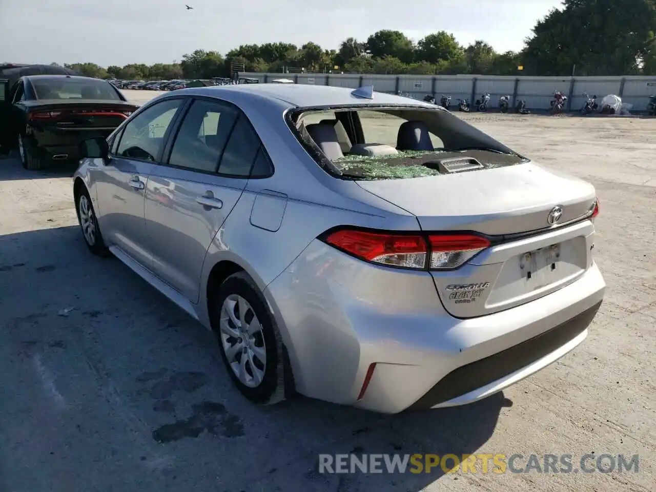 3 Photograph of a damaged car JTDEPRAE2LJ055113 TOYOTA COROLLA 2020