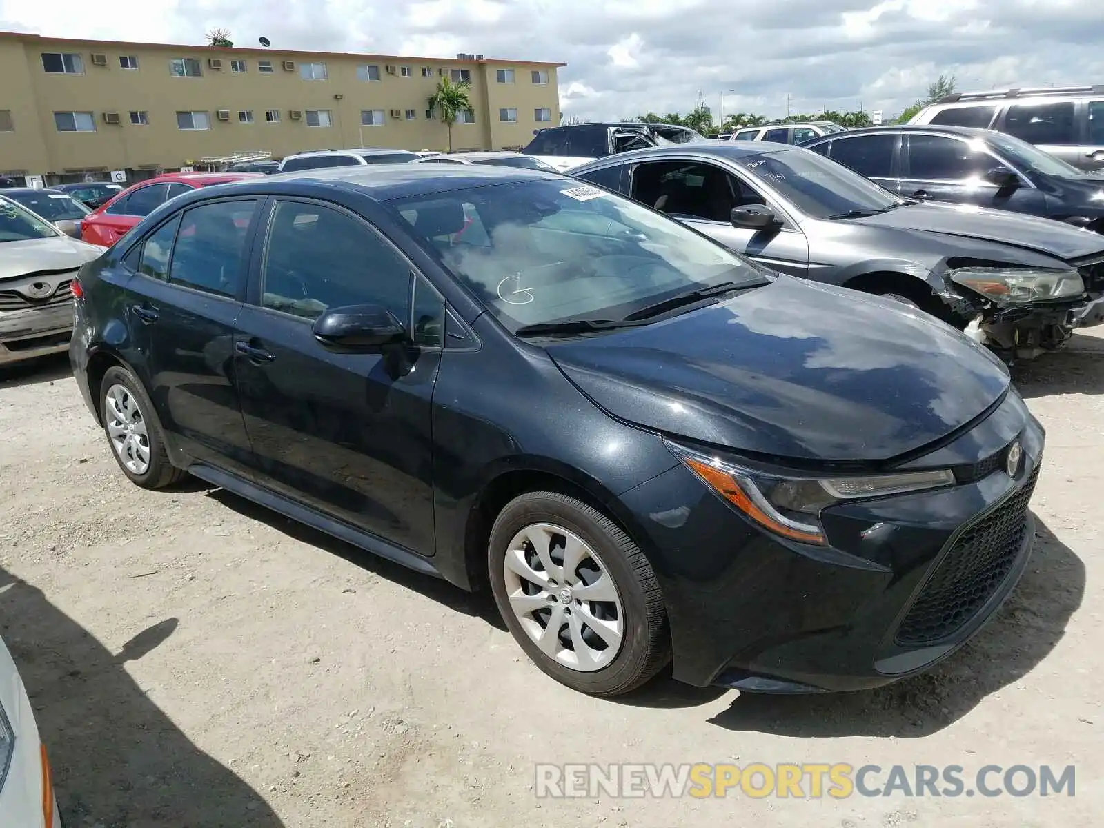 1 Photograph of a damaged car JTDEPRAE2LJ055869 TOYOTA COROLLA 2020