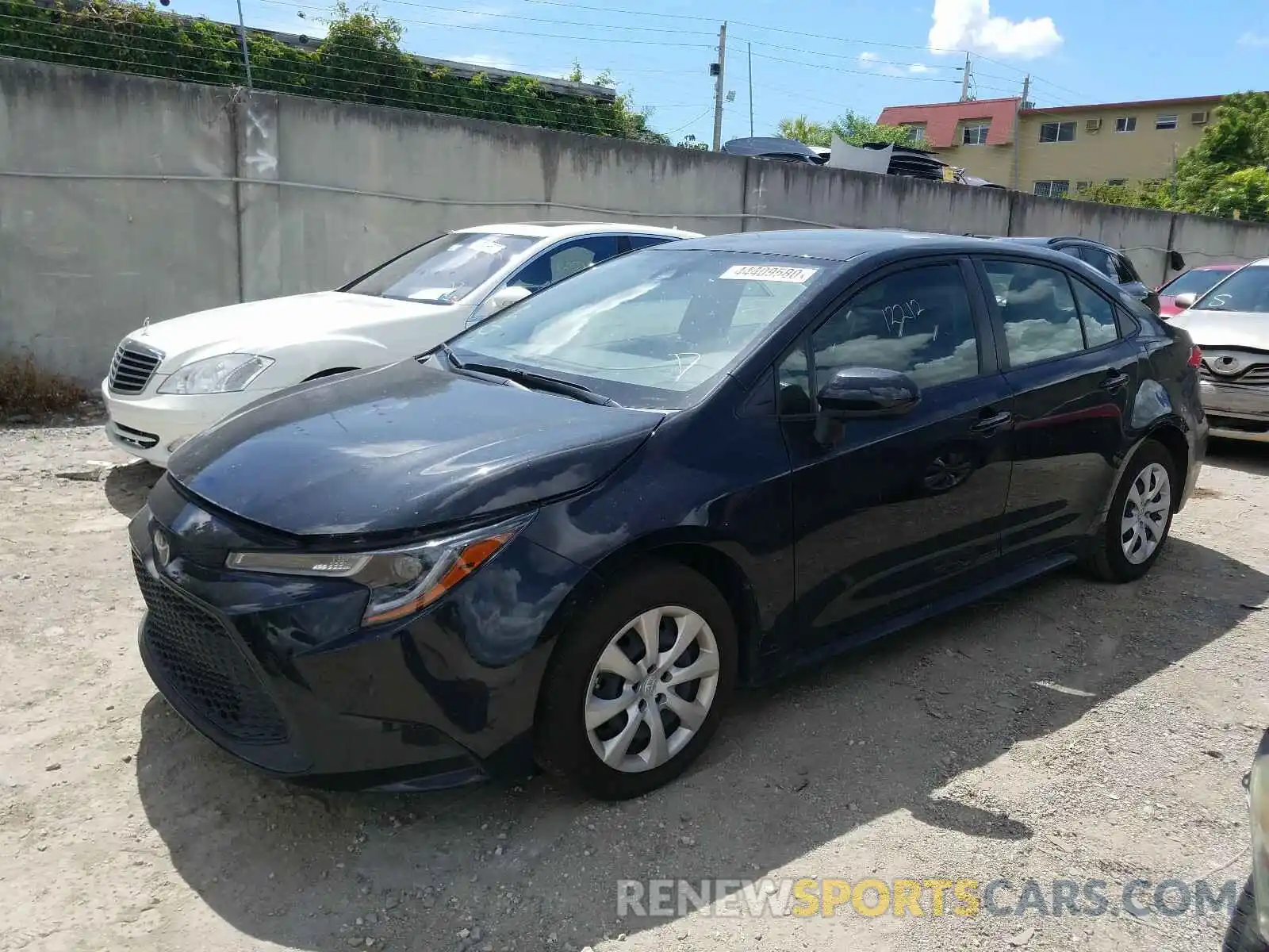 2 Photograph of a damaged car JTDEPRAE2LJ055869 TOYOTA COROLLA 2020