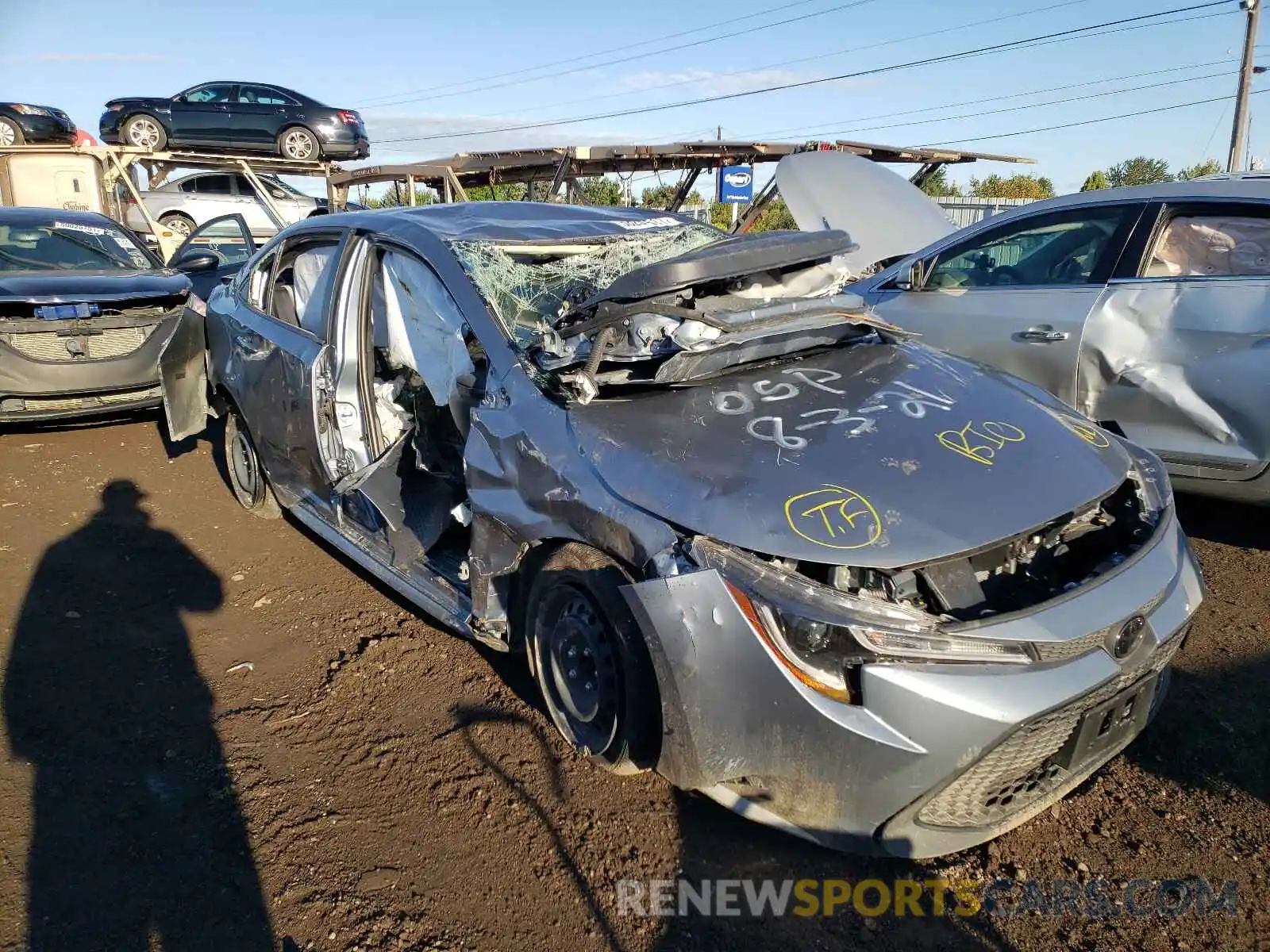 1 Photograph of a damaged car JTDEPRAE2LJ056357 TOYOTA COROLLA 2020