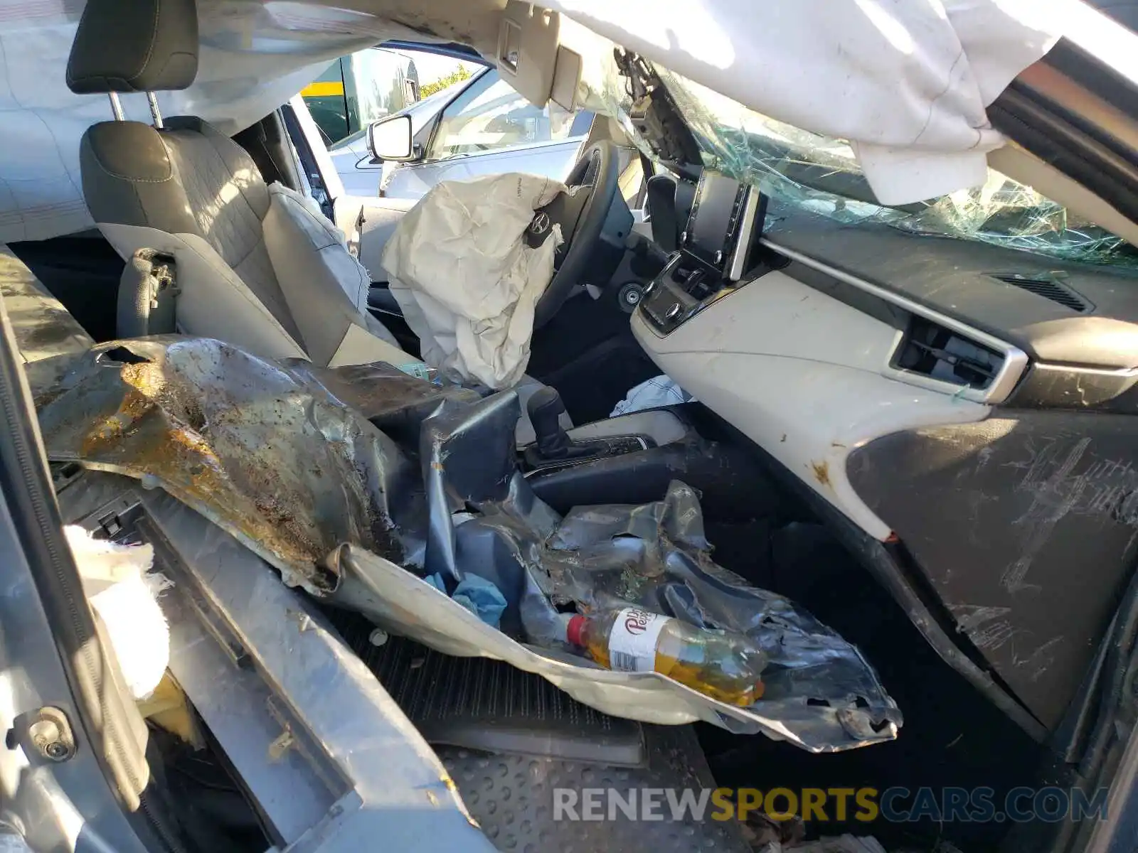 5 Photograph of a damaged car JTDEPRAE2LJ056357 TOYOTA COROLLA 2020