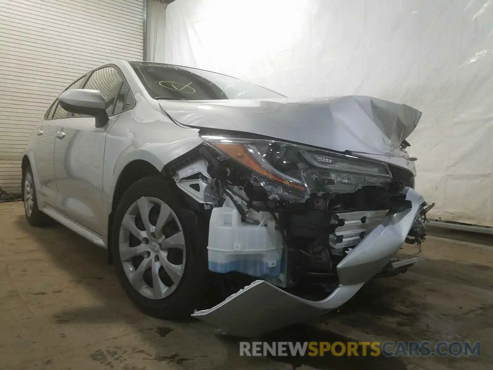 1 Photograph of a damaged car JTDEPRAE2LJ056858 TOYOTA COROLLA 2020