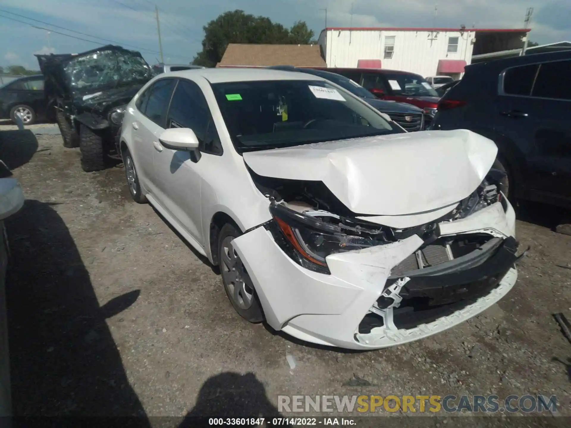 1 Photograph of a damaged car JTDEPRAE2LJ060277 TOYOTA COROLLA 2020