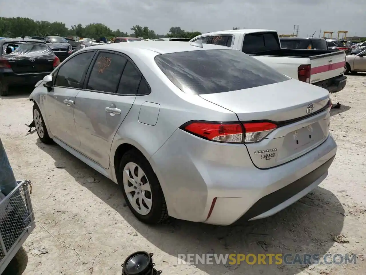 3 Photograph of a damaged car JTDEPRAE2LJ060831 TOYOTA COROLLA 2020