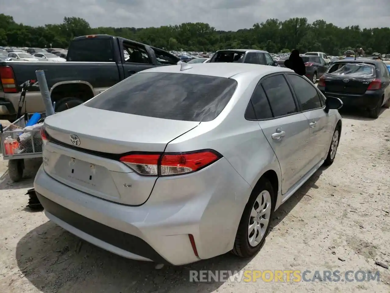 4 Photograph of a damaged car JTDEPRAE2LJ060831 TOYOTA COROLLA 2020