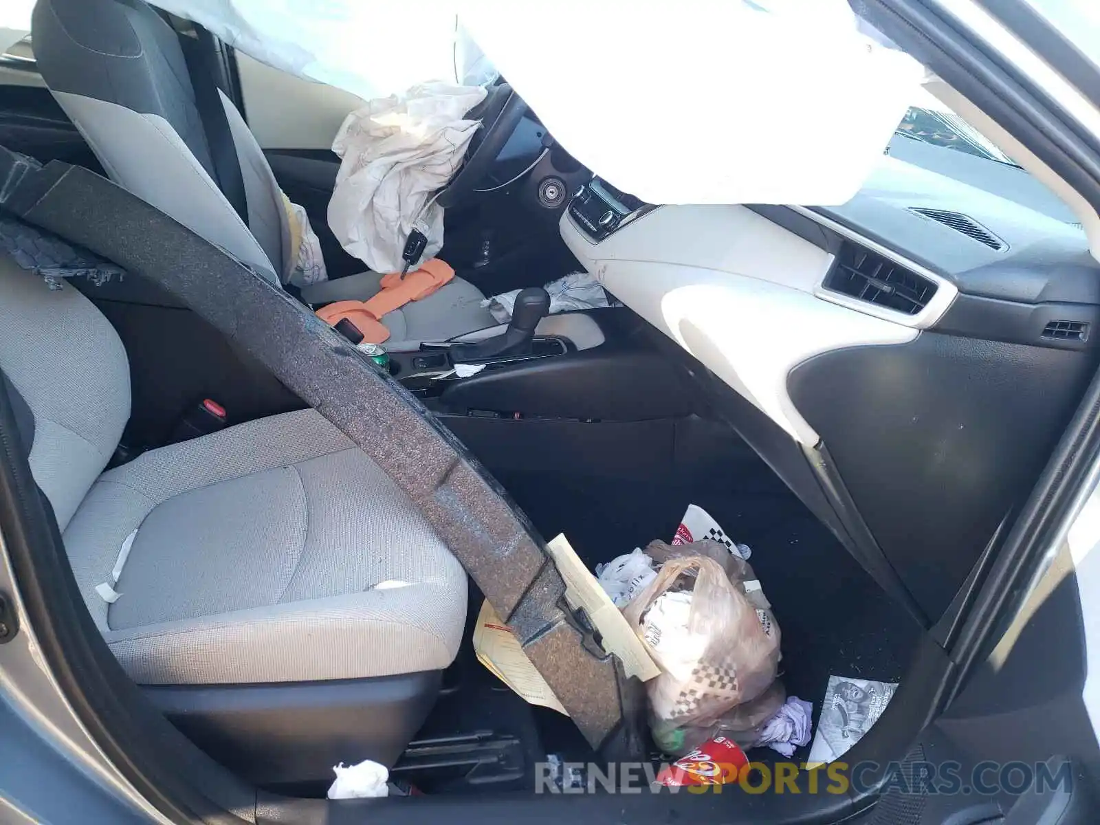 5 Photograph of a damaged car JTDEPRAE2LJ061266 TOYOTA COROLLA 2020