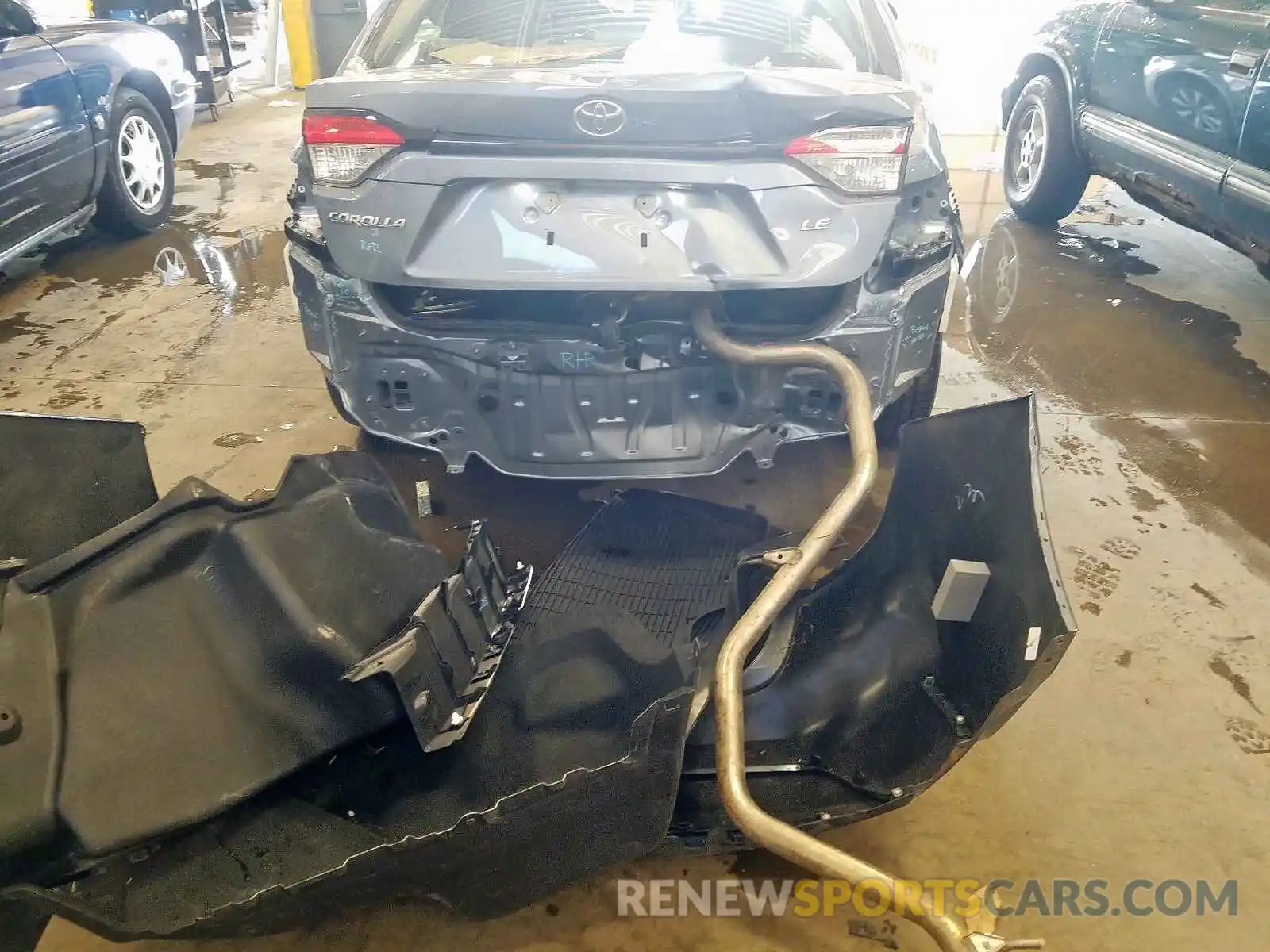 9 Photograph of a damaged car JTDEPRAE2LJ064183 TOYOTA COROLLA 2020