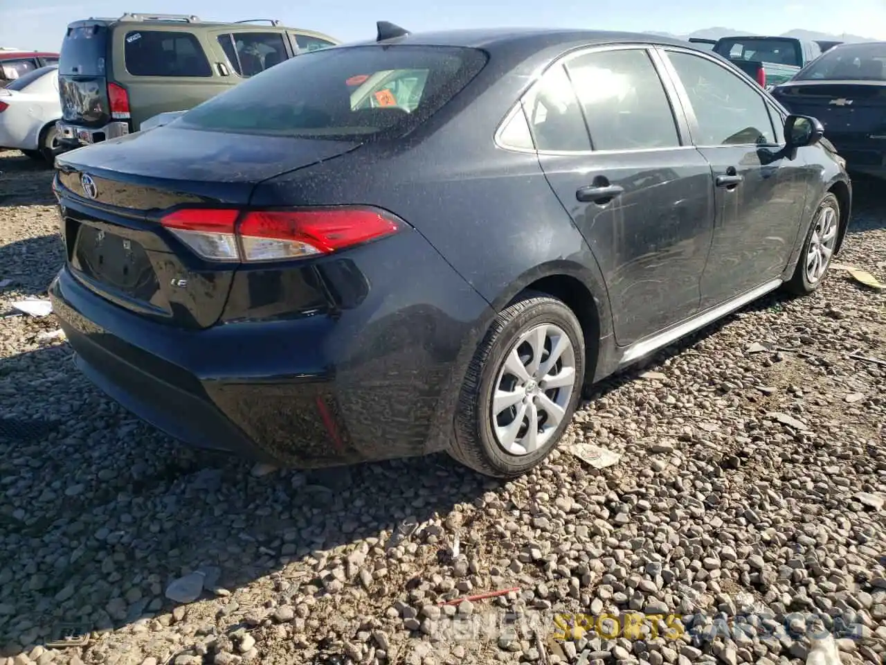 4 Photograph of a damaged car JTDEPRAE2LJ065723 TOYOTA COROLLA 2020