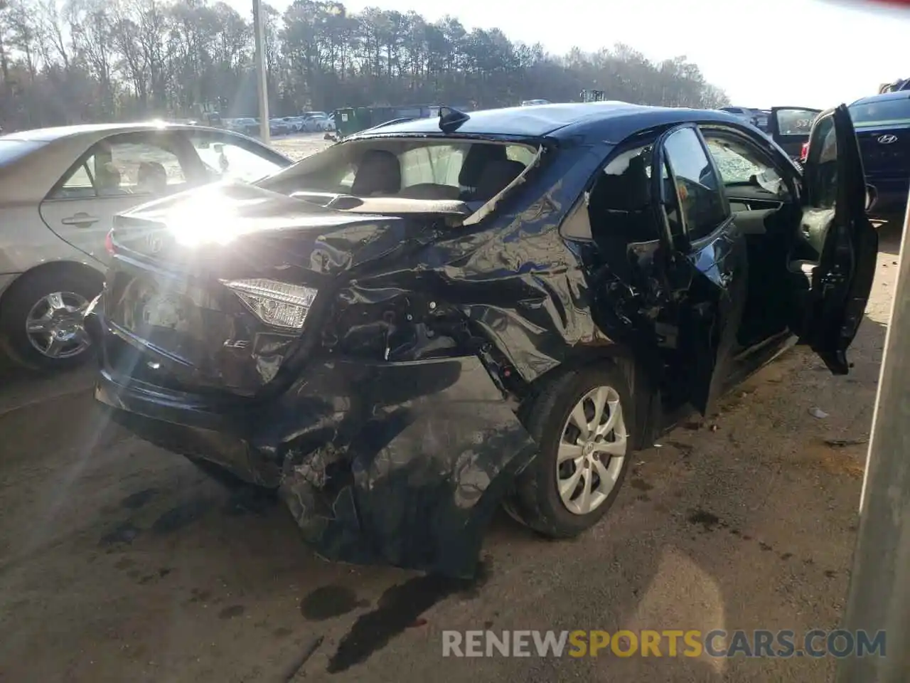 4 Photograph of a damaged car JTDEPRAE2LJ065897 TOYOTA COROLLA 2020