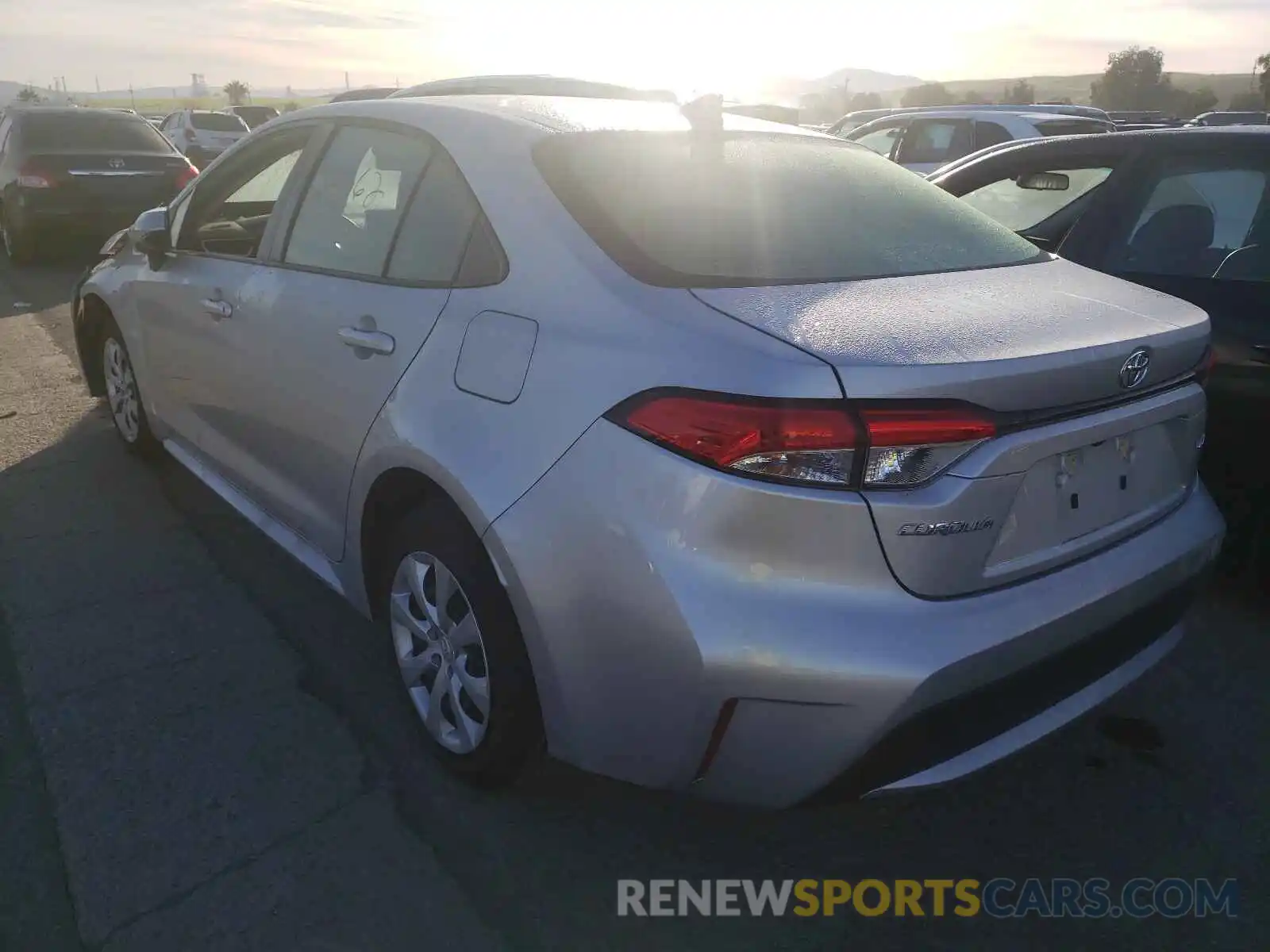 3 Photograph of a damaged car JTDEPRAE2LJ066984 TOYOTA COROLLA 2020