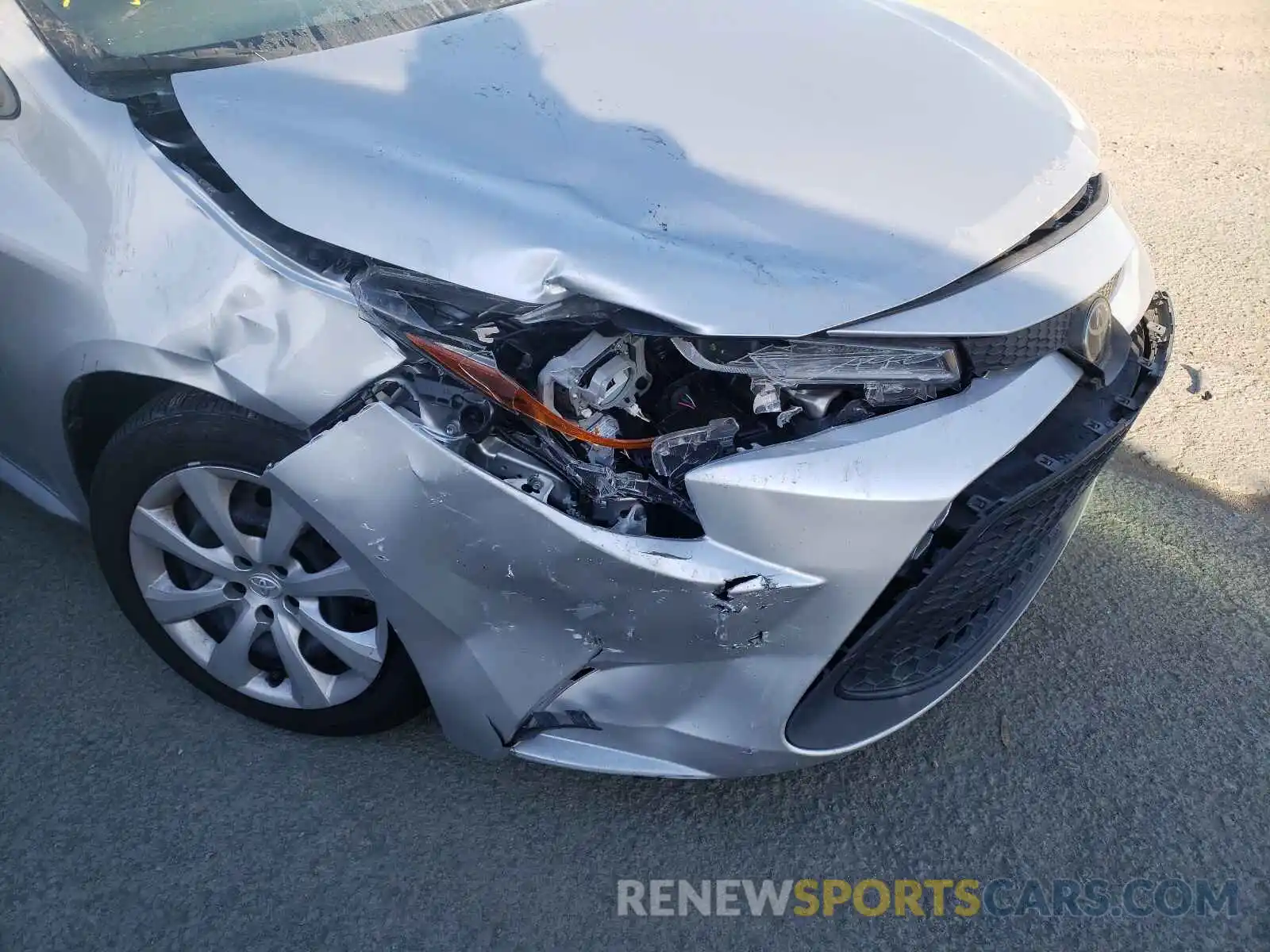 9 Photograph of a damaged car JTDEPRAE2LJ066984 TOYOTA COROLLA 2020