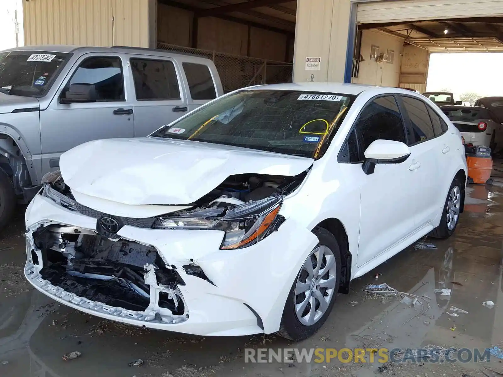 2 Photograph of a damaged car JTDEPRAE2LJ068122 TOYOTA COROLLA 2020