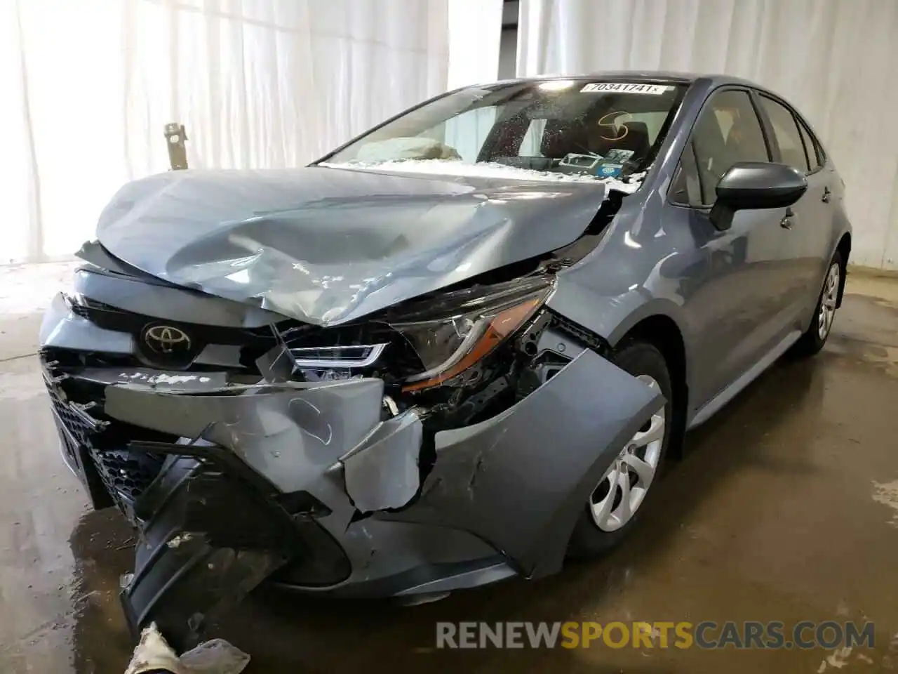 2 Photograph of a damaged car JTDEPRAE2LJ071151 TOYOTA COROLLA 2020