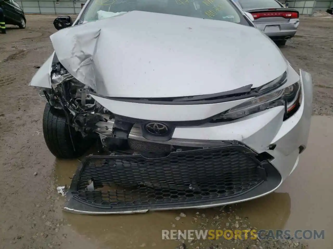 9 Photograph of a damaged car JTDEPRAE2LJ094641 TOYOTA COROLLA 2020