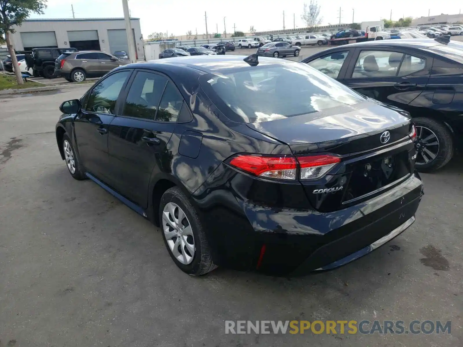 3 Photograph of a damaged car JTDEPRAE2LJ095756 TOYOTA COROLLA 2020