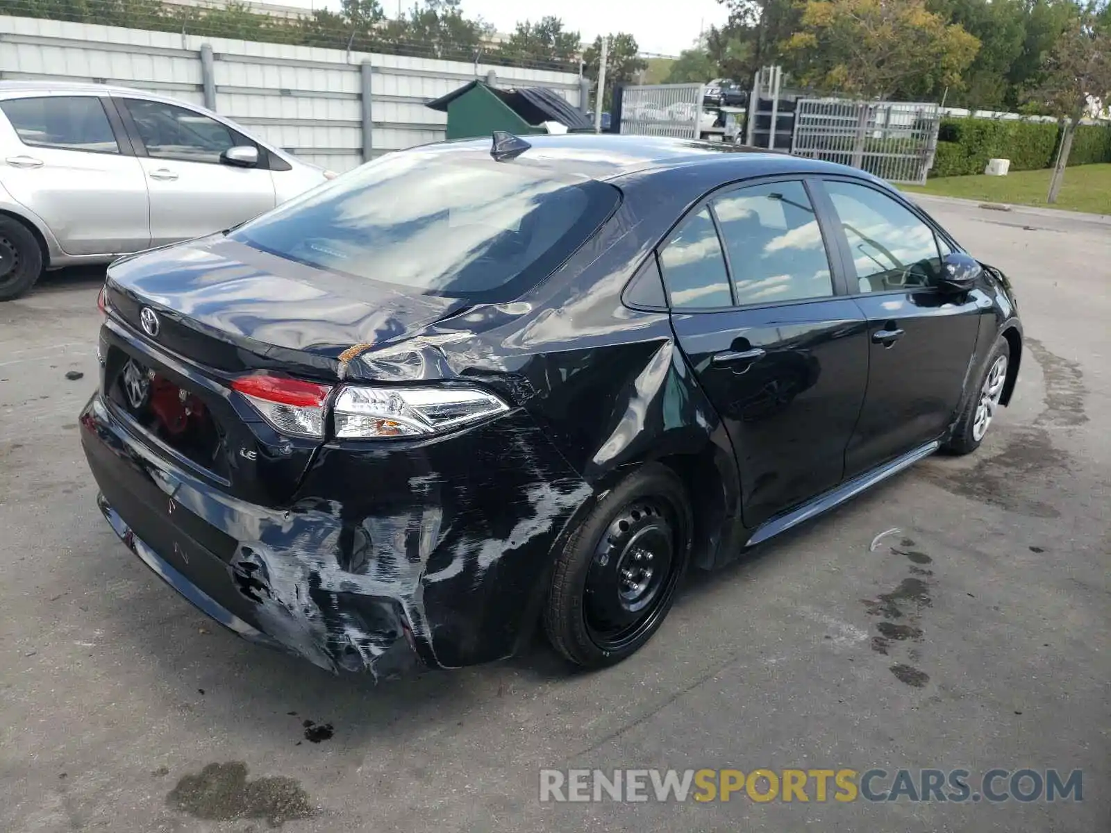 4 Photograph of a damaged car JTDEPRAE2LJ095756 TOYOTA COROLLA 2020