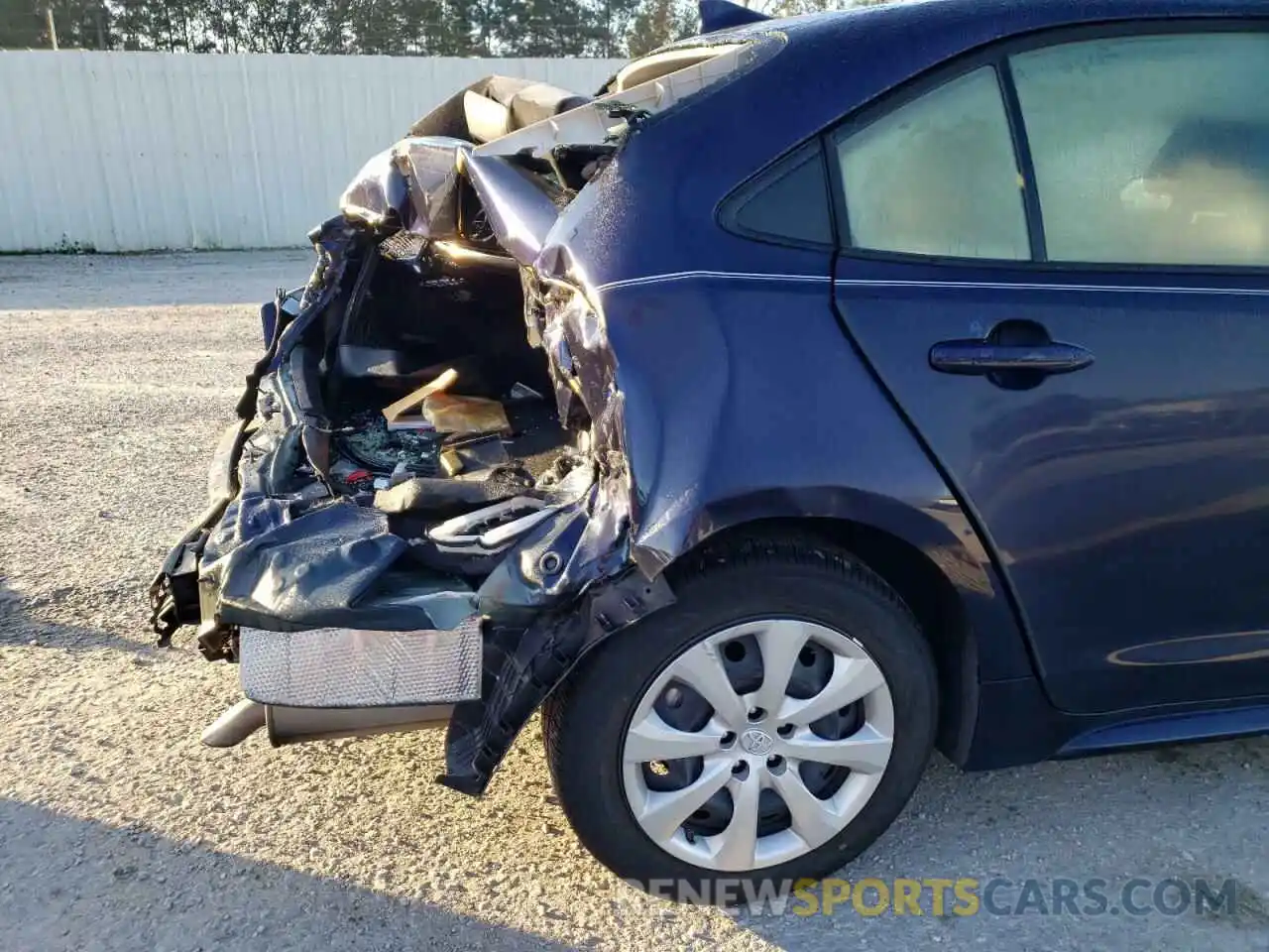 9 Photograph of a damaged car JTDEPRAE2LJ098236 TOYOTA COROLLA 2020