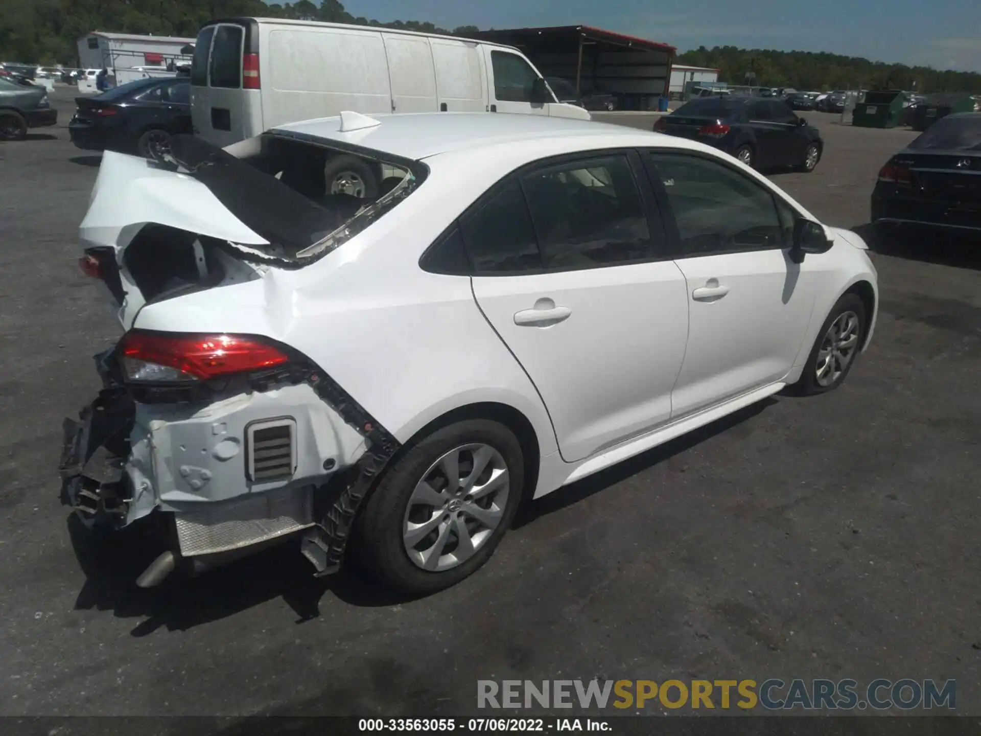 4 Photograph of a damaged car JTDEPRAE2LJ098768 TOYOTA COROLLA 2020