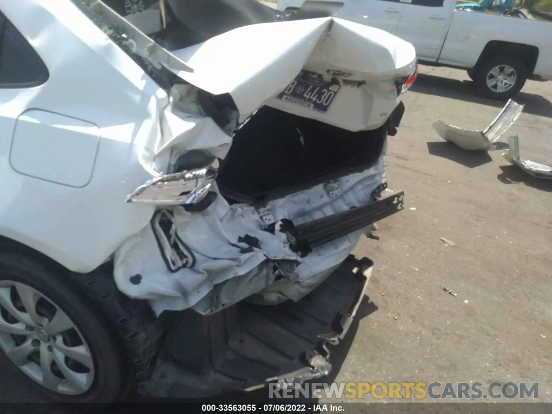 6 Photograph of a damaged car JTDEPRAE2LJ098768 TOYOTA COROLLA 2020