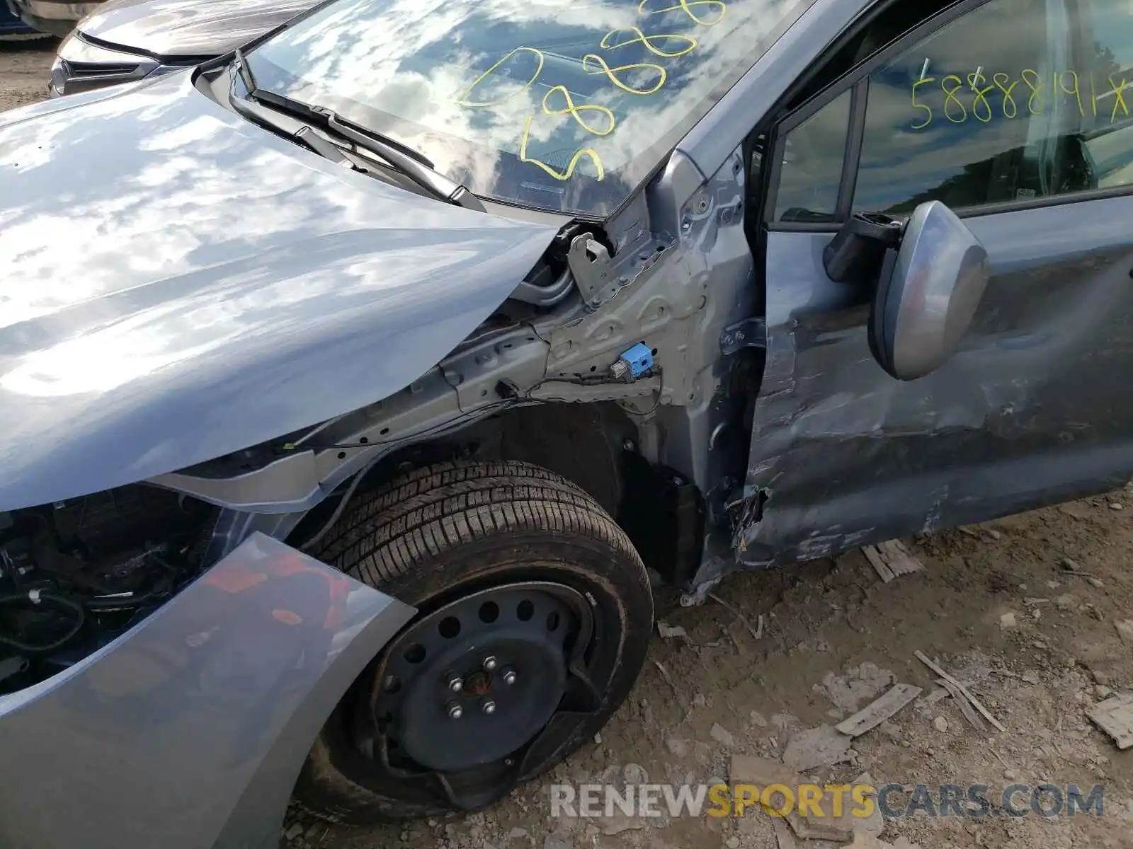 9 Photograph of a damaged car JTDEPRAE2LJ100437 TOYOTA COROLLA 2020