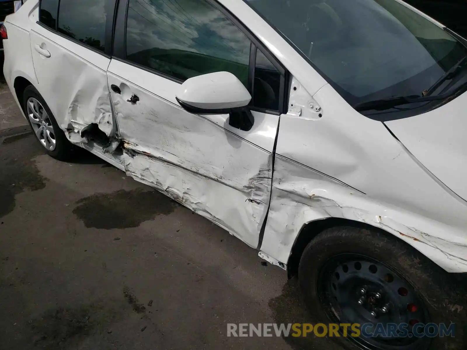 9 Фотография поврежденного автомобиля JTDEPRAE2LJ103936 TOYOTA COROLLA 2020