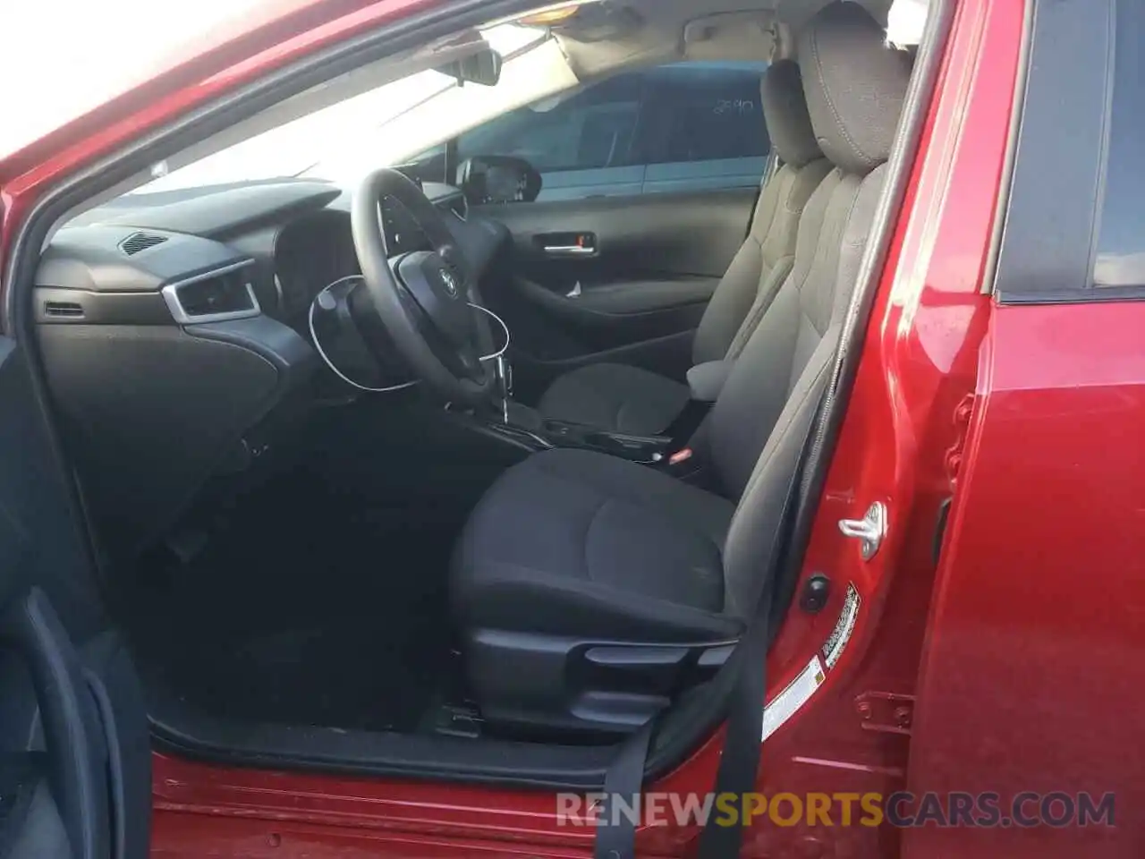 5 Photograph of a damaged car JTDEPRAE2LJ109042 TOYOTA COROLLA 2020