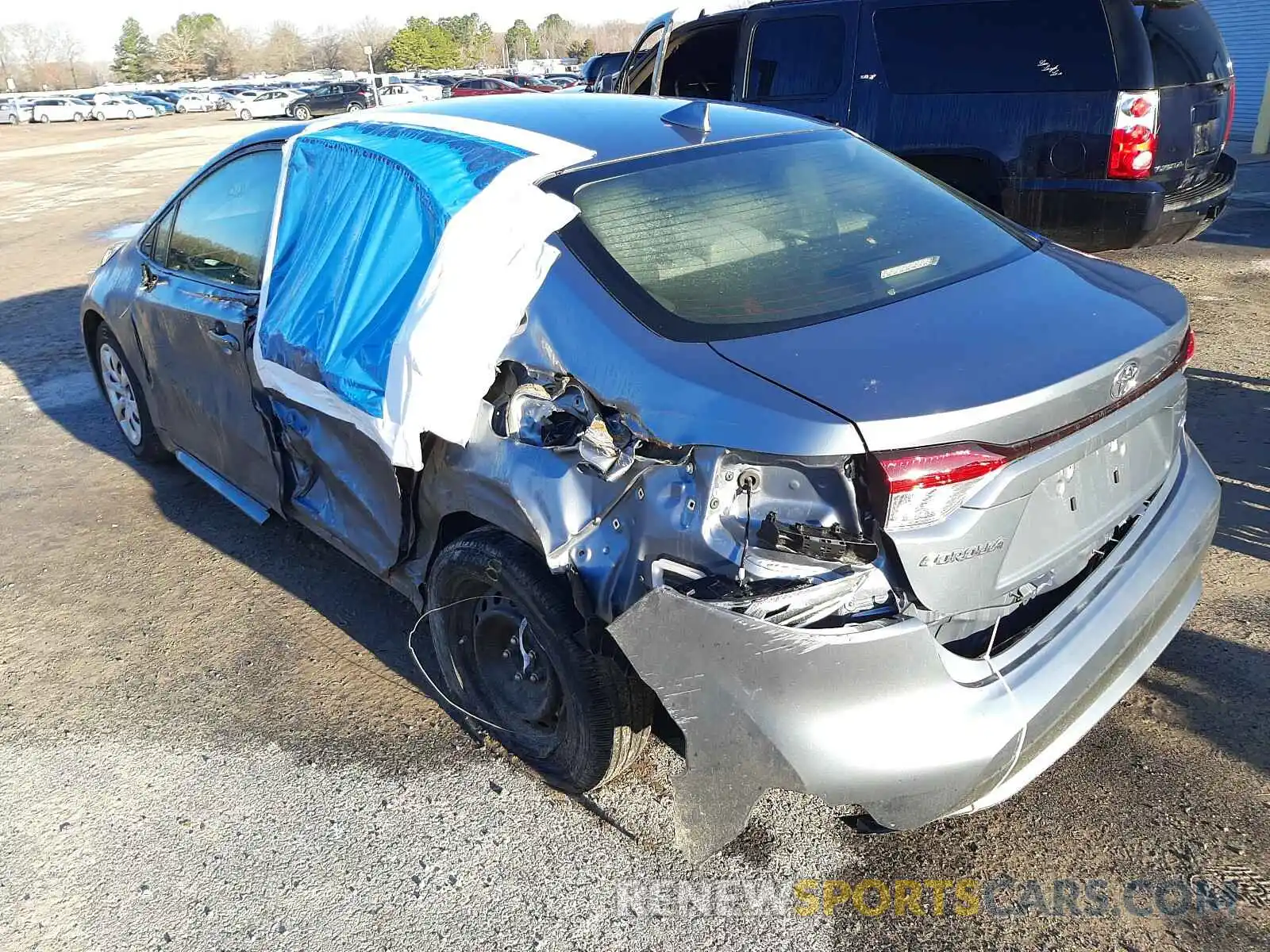 3 Photograph of a damaged car JTDEPRAE2LJ110899 TOYOTA COROLLA 2020