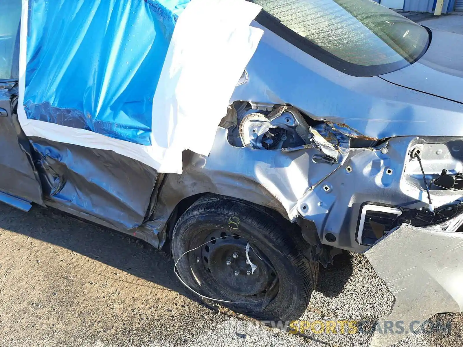 9 Photograph of a damaged car JTDEPRAE2LJ110899 TOYOTA COROLLA 2020