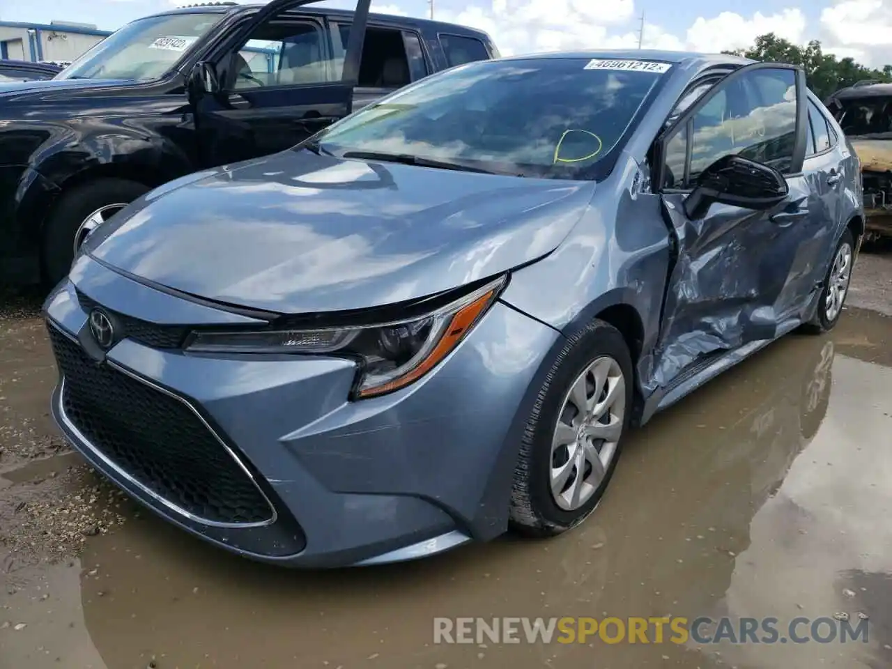 2 Photograph of a damaged car JTDEPRAE2LJ113012 TOYOTA COROLLA 2020