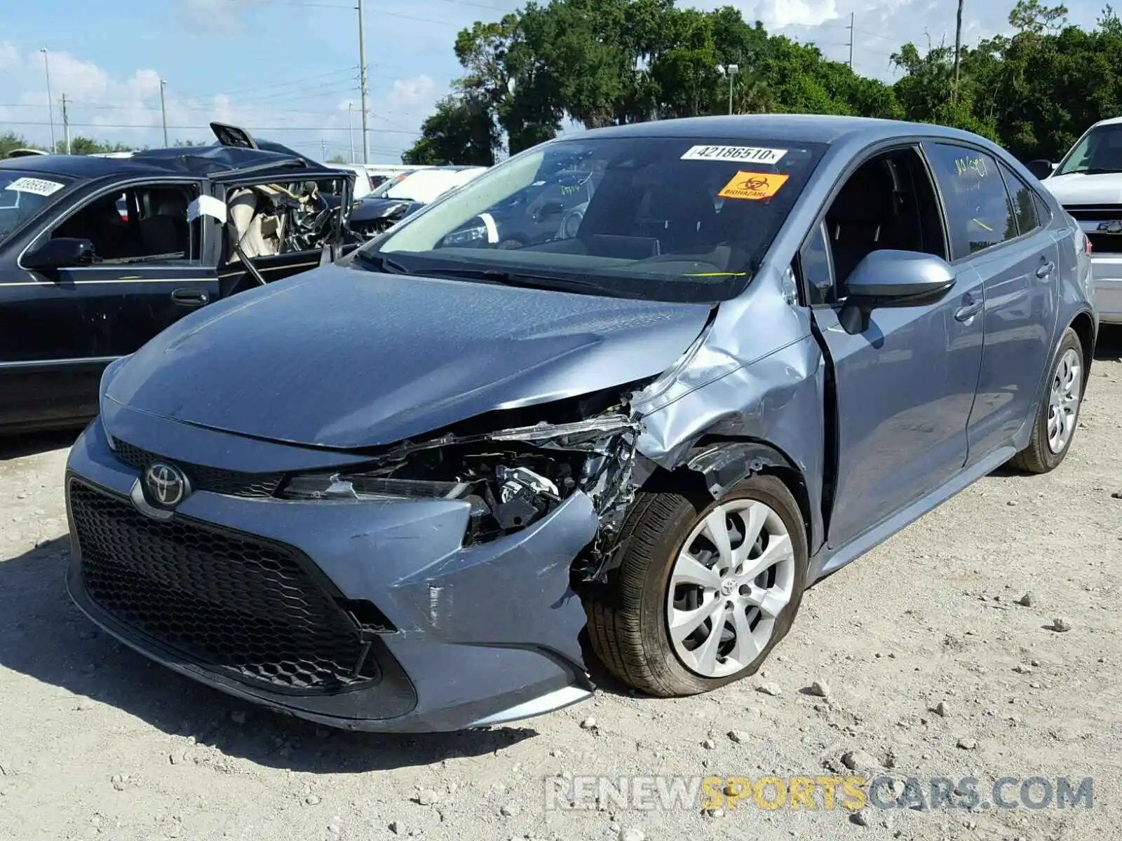 2 Photograph of a damaged car JTDEPRAE2LJ113365 TOYOTA COROLLA 2020