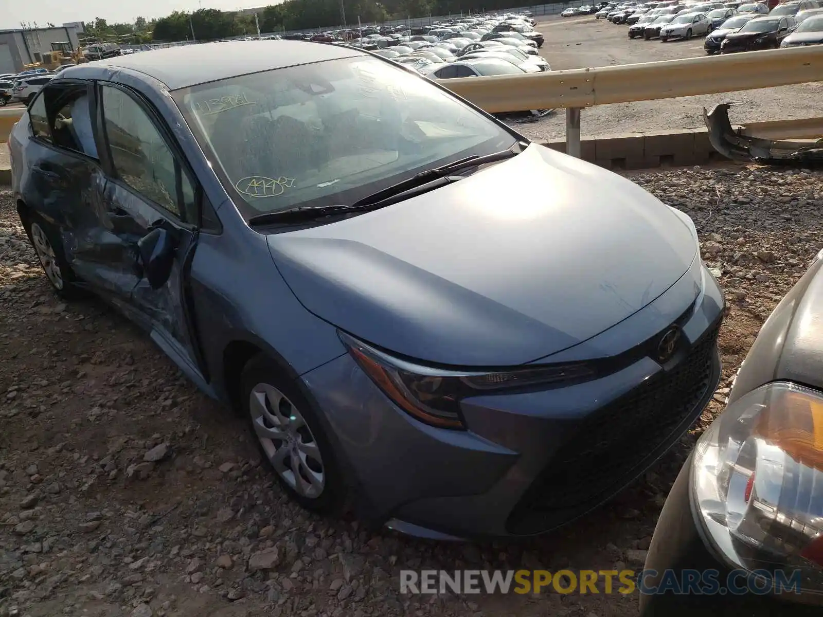 1 Photograph of a damaged car JTDEPRAE2LJ113981 TOYOTA COROLLA 2020