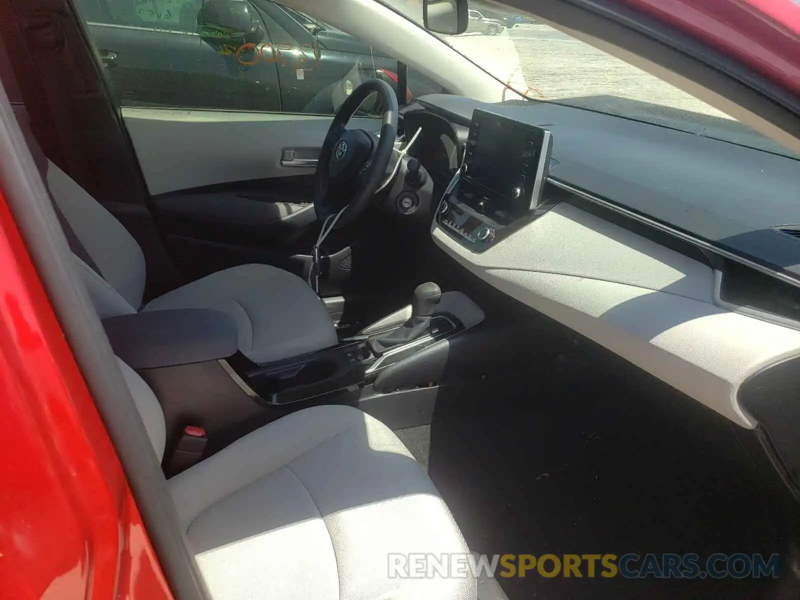 5 Photograph of a damaged car JTDEPRAE3LJ007555 TOYOTA COROLLA 2020