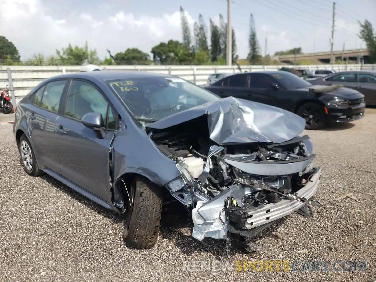 1 Photograph of a damaged car JTDEPRAE3LJ008964 TOYOTA COROLLA 2020