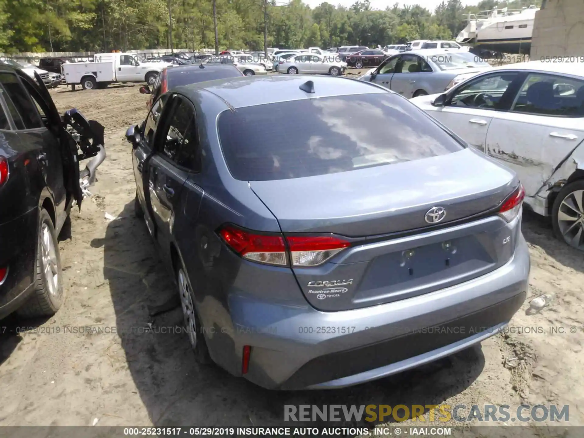 3 Photograph of a damaged car JTDEPRAE3LJ013243 TOYOTA COROLLA 2020