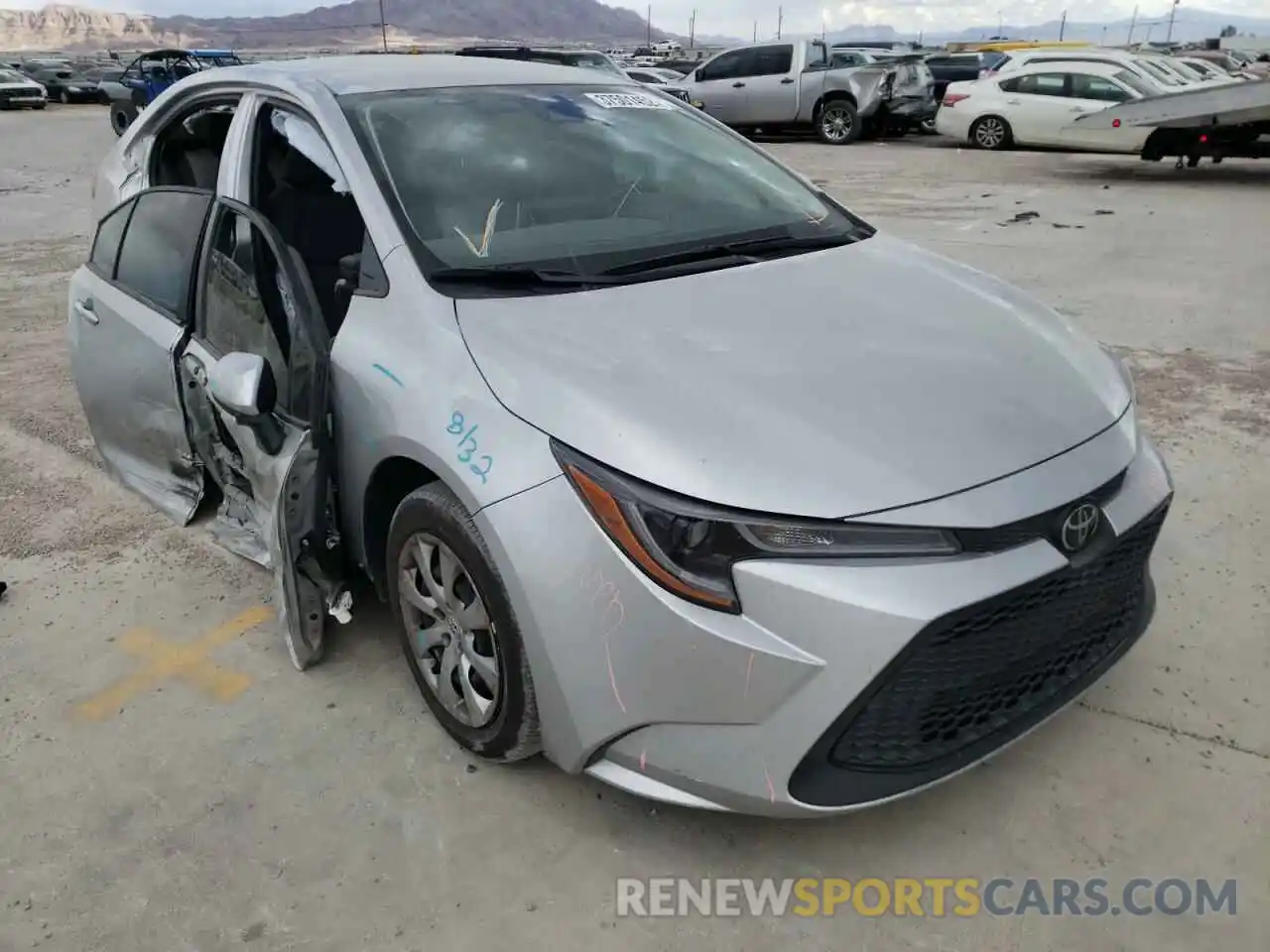 1 Photograph of a damaged car JTDEPRAE3LJ013548 TOYOTA COROLLA 2020