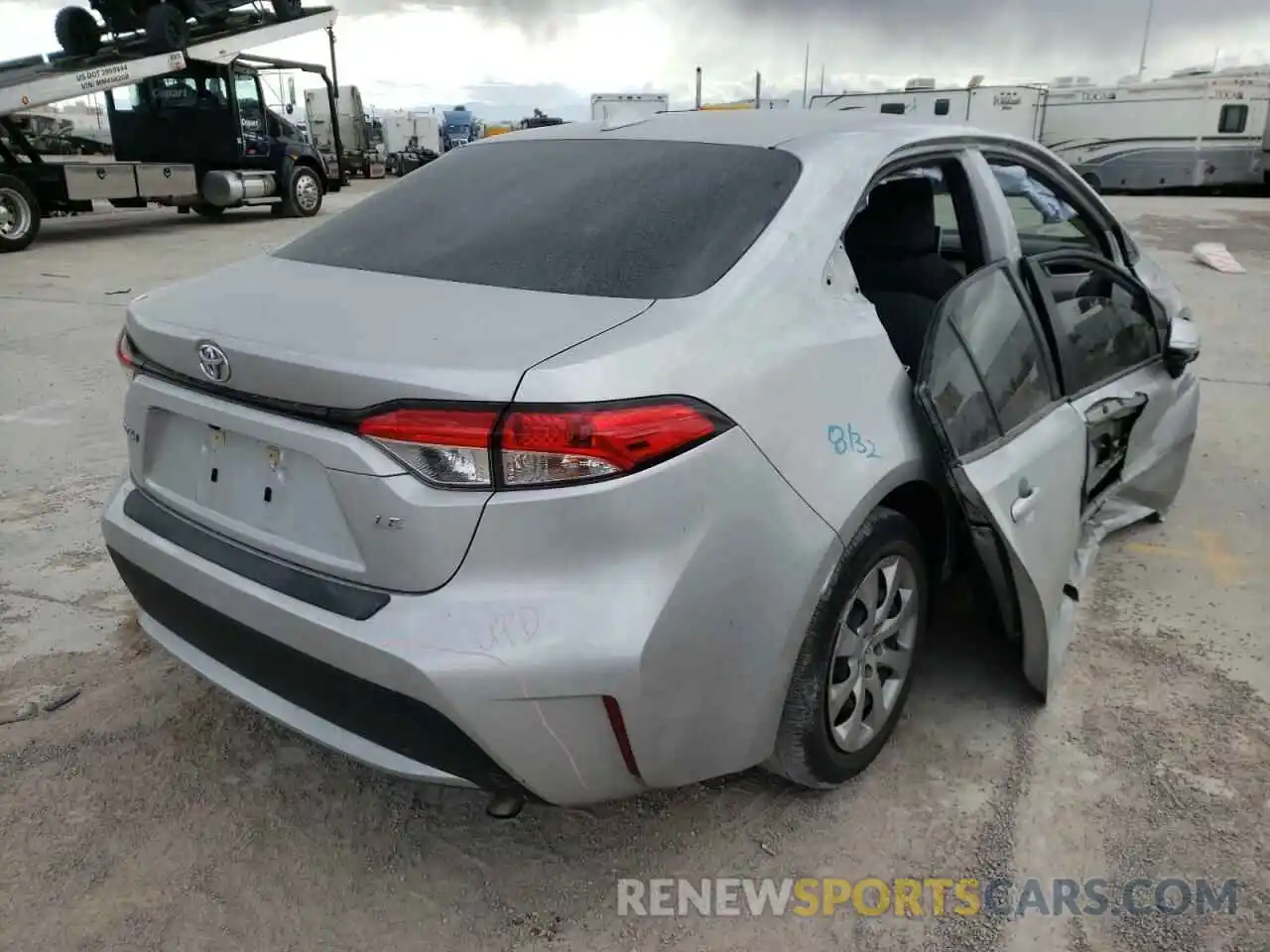 4 Photograph of a damaged car JTDEPRAE3LJ013548 TOYOTA COROLLA 2020