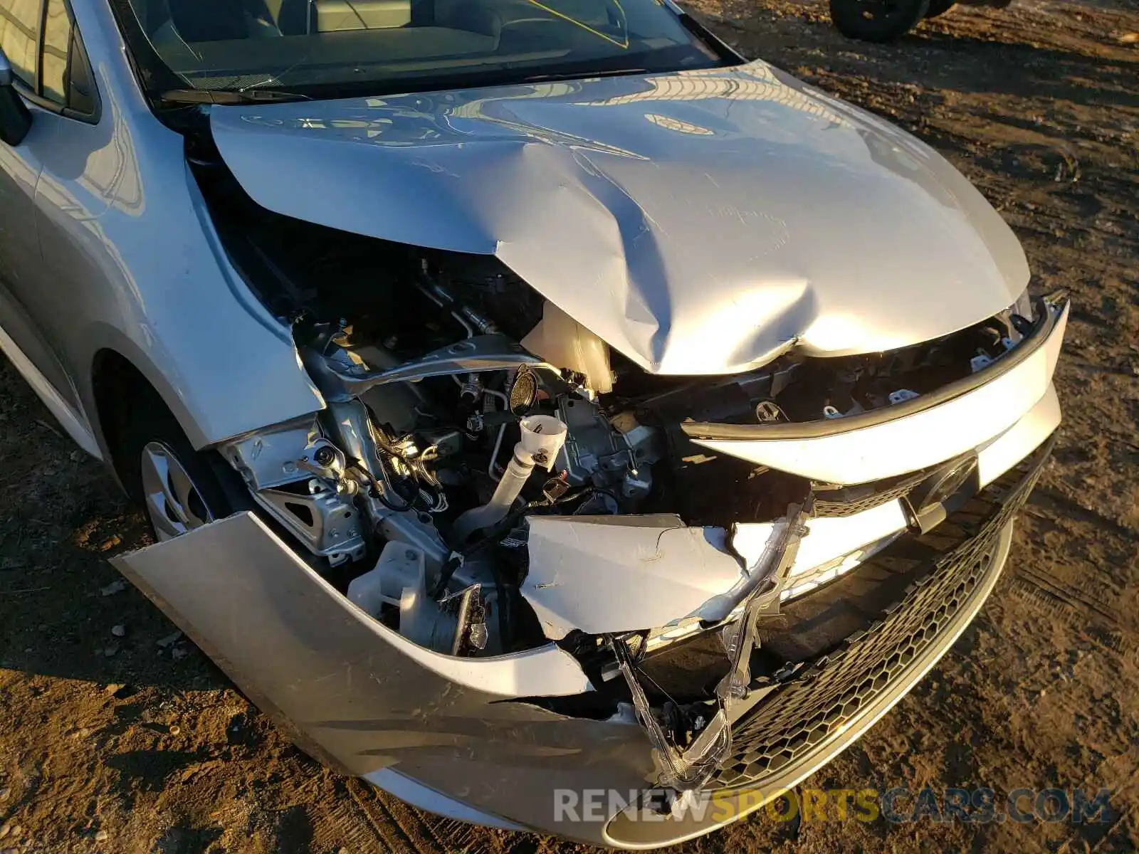 9 Photograph of a damaged car JTDEPRAE3LJ013954 TOYOTA COROLLA 2020