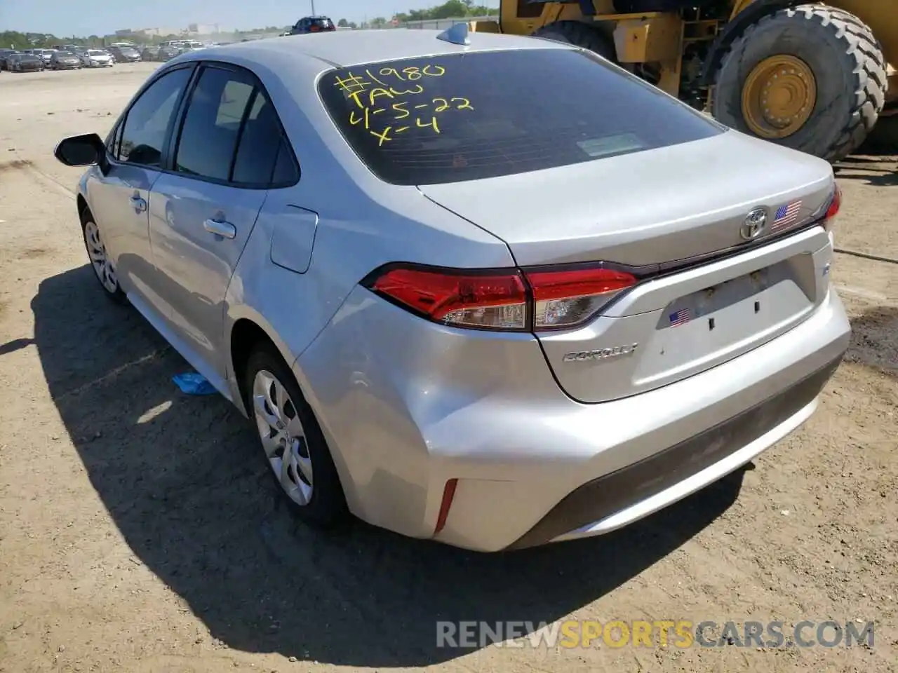 3 Photograph of a damaged car JTDEPRAE3LJ015221 TOYOTA COROLLA 2020