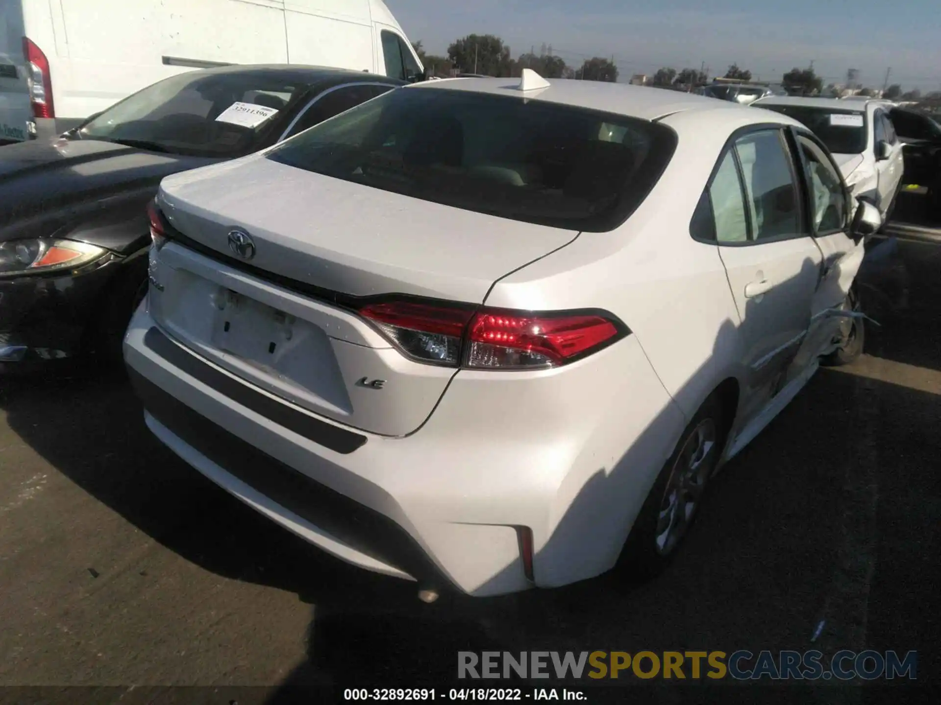 4 Photograph of a damaged car JTDEPRAE3LJ016904 TOYOTA COROLLA 2020