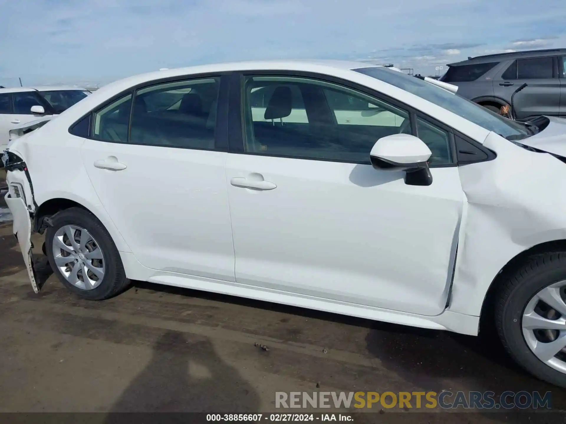 13 Photograph of a damaged car JTDEPRAE3LJ019091 TOYOTA COROLLA 2020