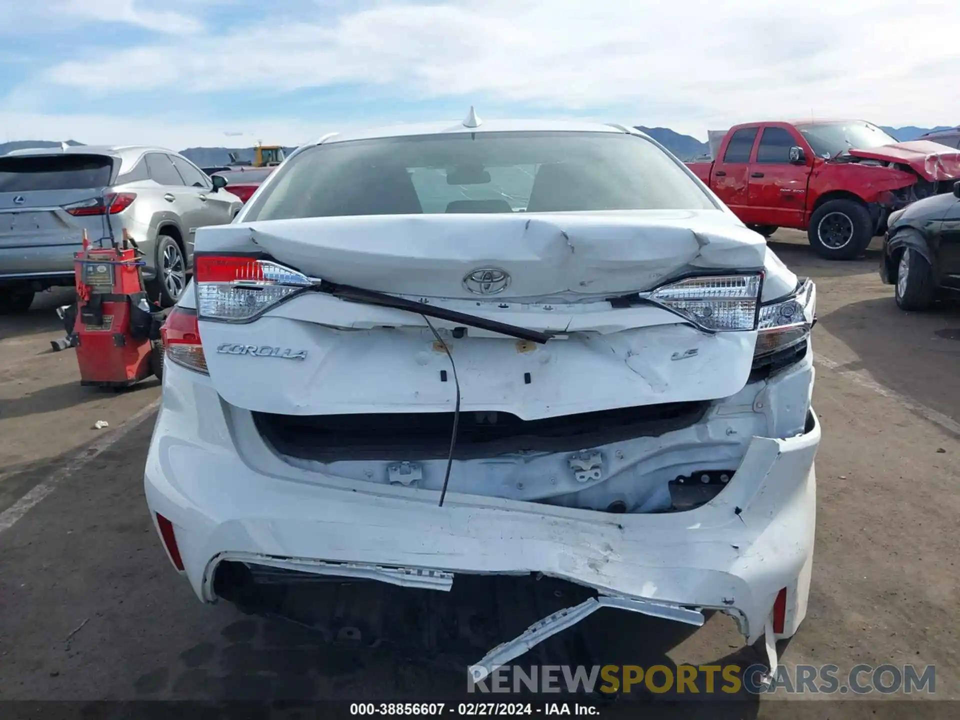 16 Photograph of a damaged car JTDEPRAE3LJ019091 TOYOTA COROLLA 2020