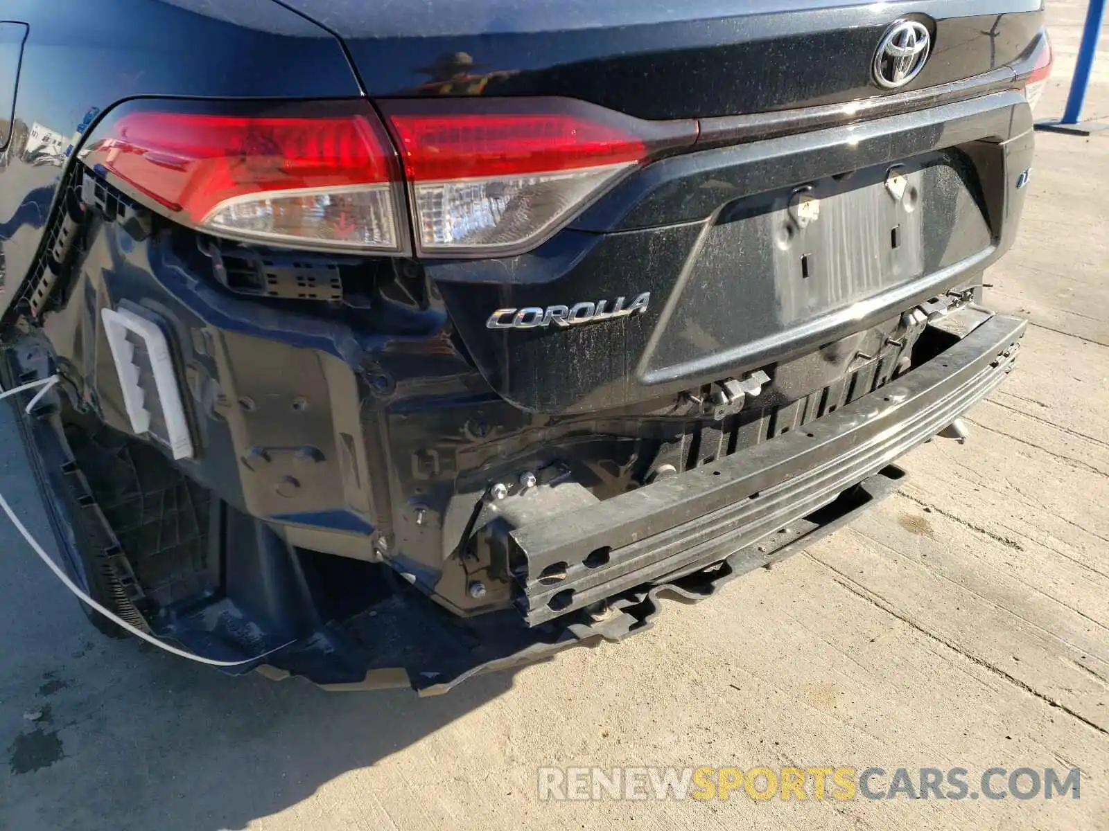 9 Photograph of a damaged car JTDEPRAE3LJ020130 TOYOTA COROLLA 2020